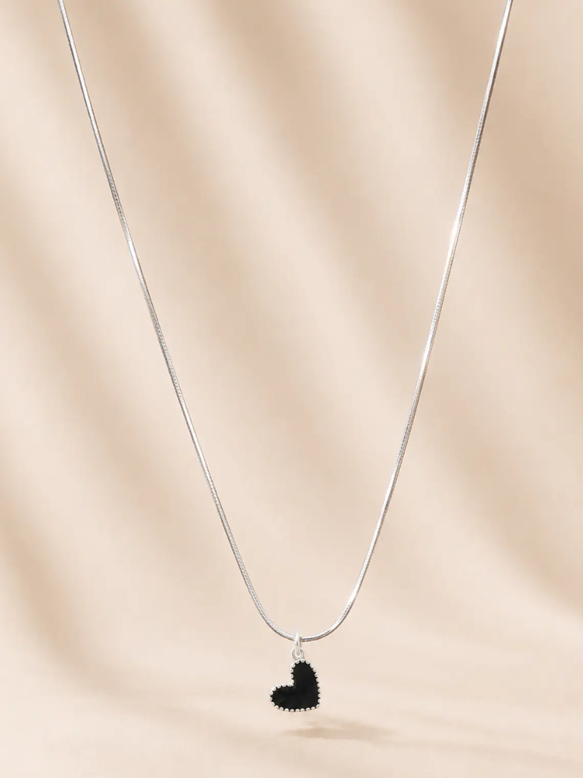 Collar Corazón Ícono 1