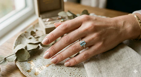 Anillo solitario Baguet