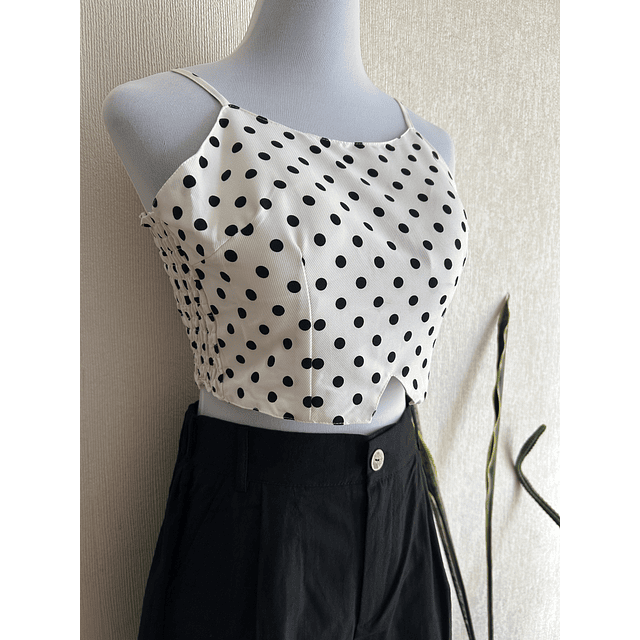 Crop polka dots