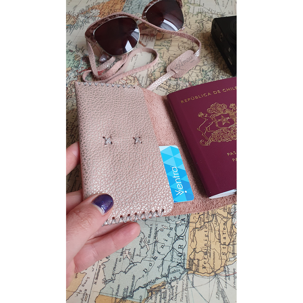 Funda para pasaporte de cuero color Rosa Plata