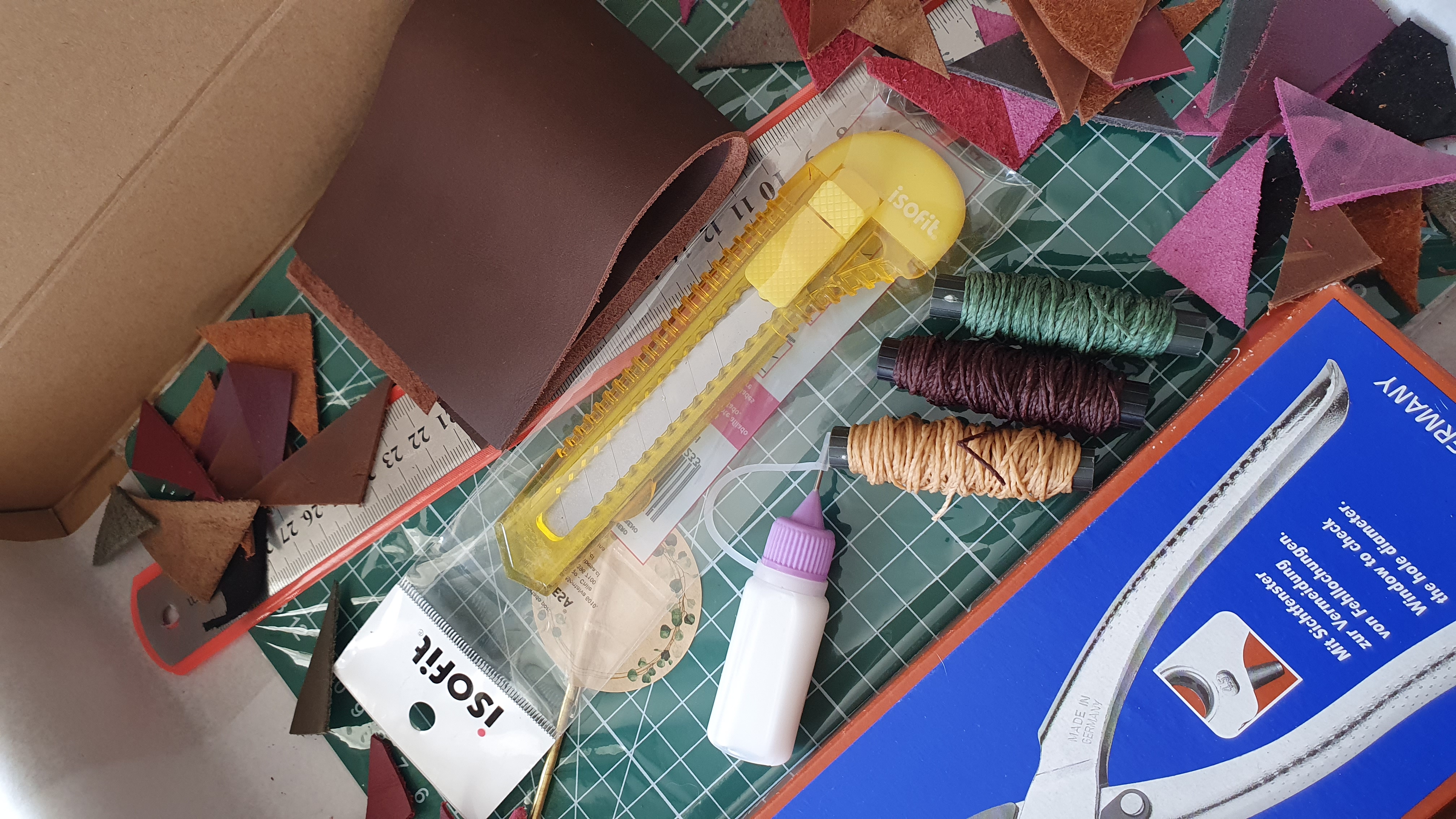 Taller de talabarteria + kit de inicio 4