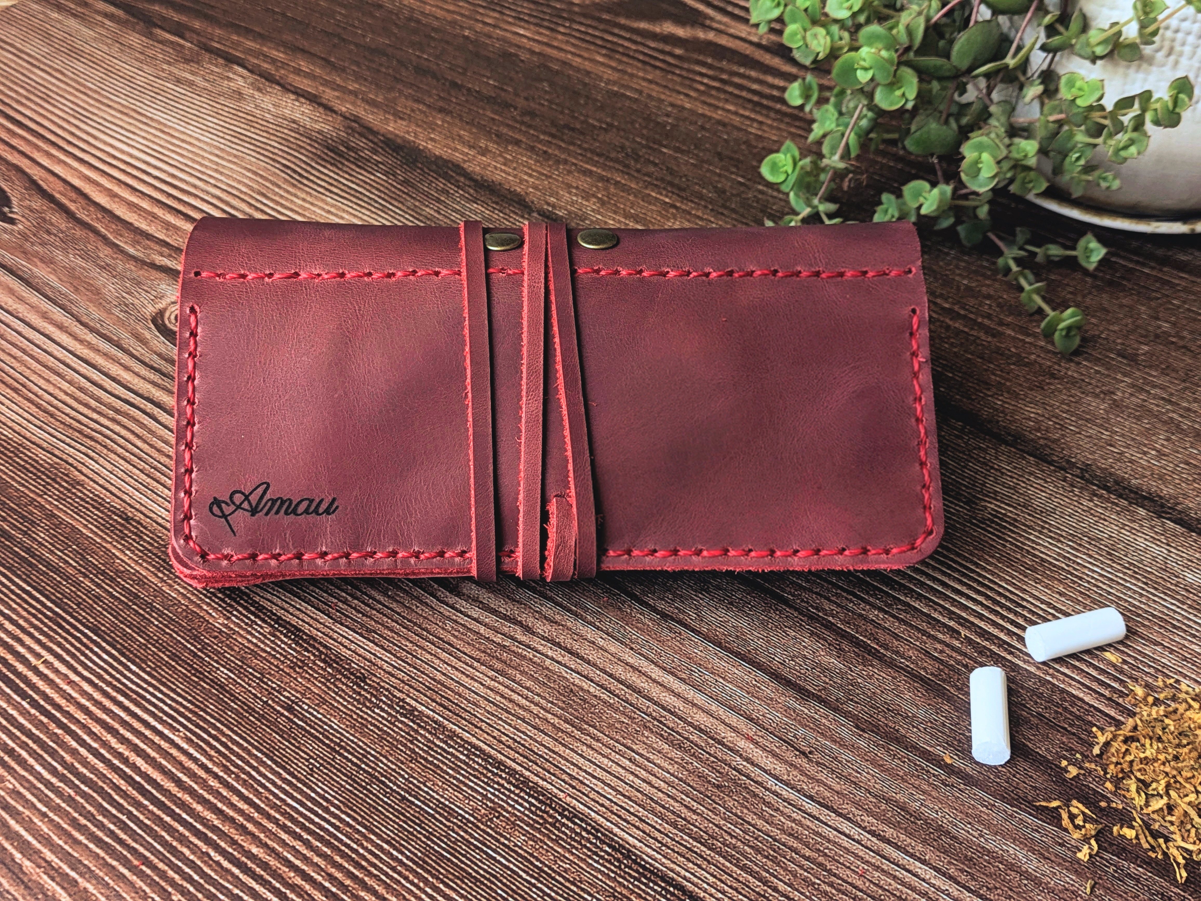 Tabaquera de cuero color Cereza 2
