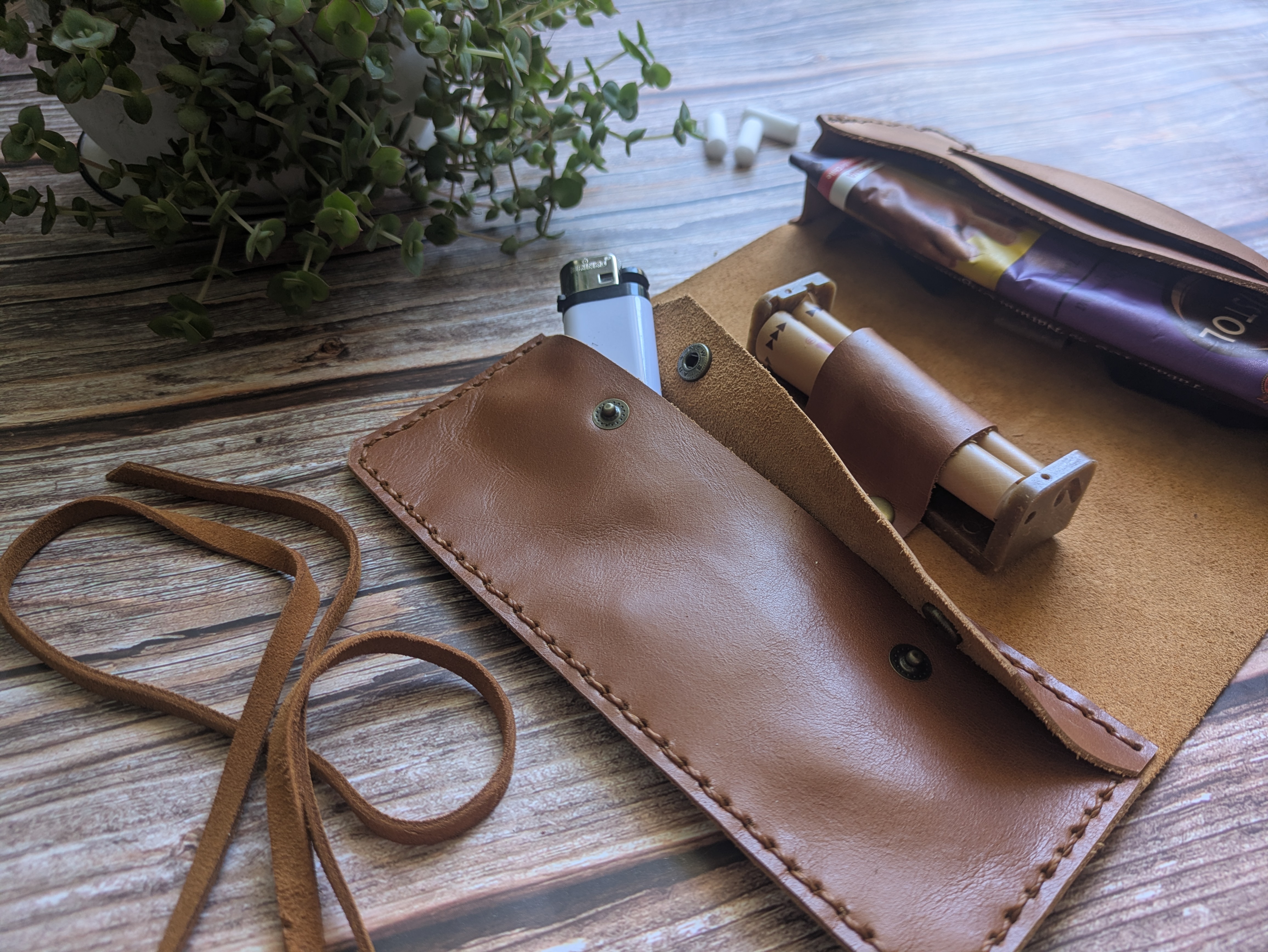 Tabaquera de cuero color Caramelo 2