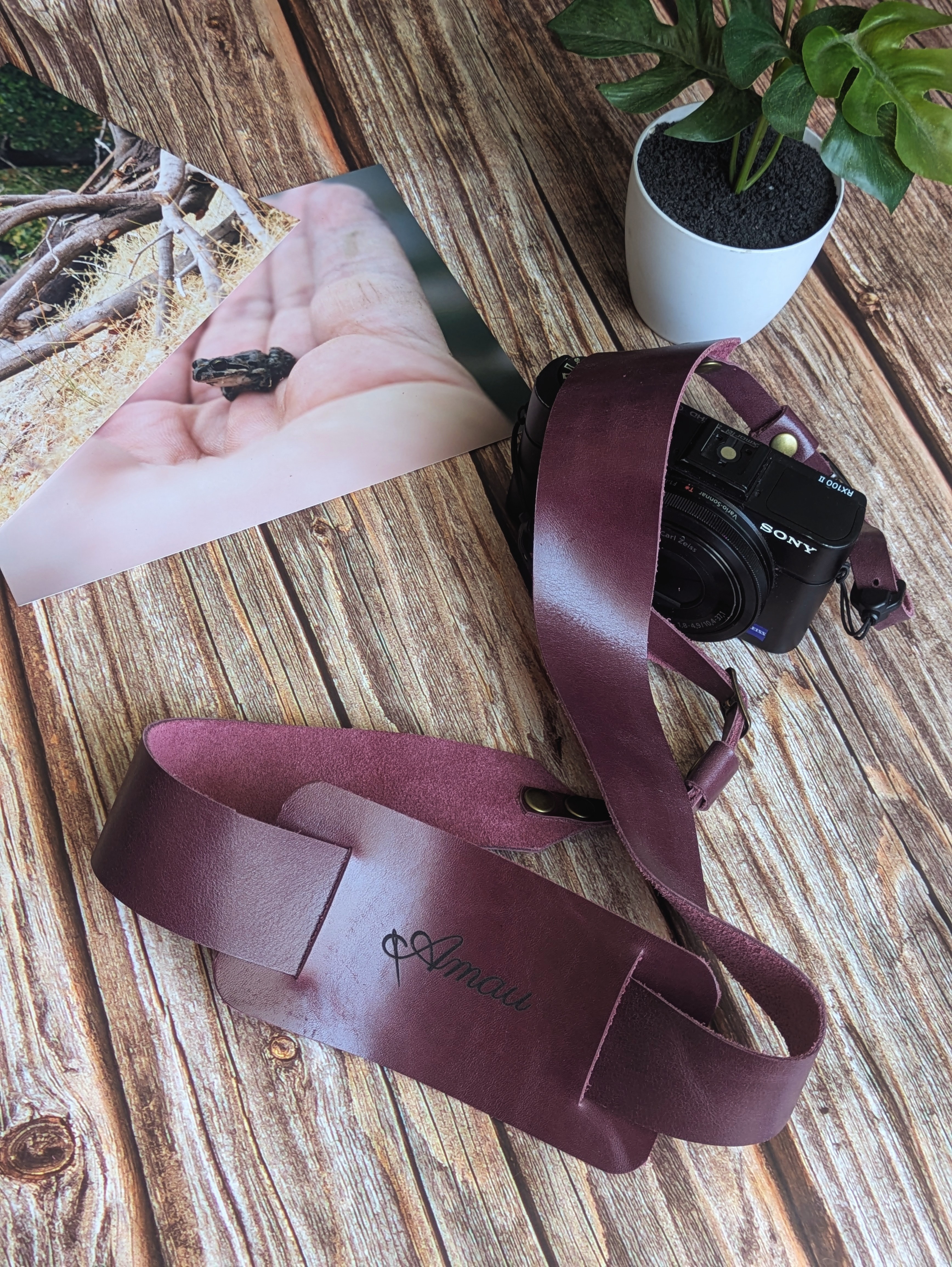 Correa para cámara fotográfica ETC cuero color Uva 7