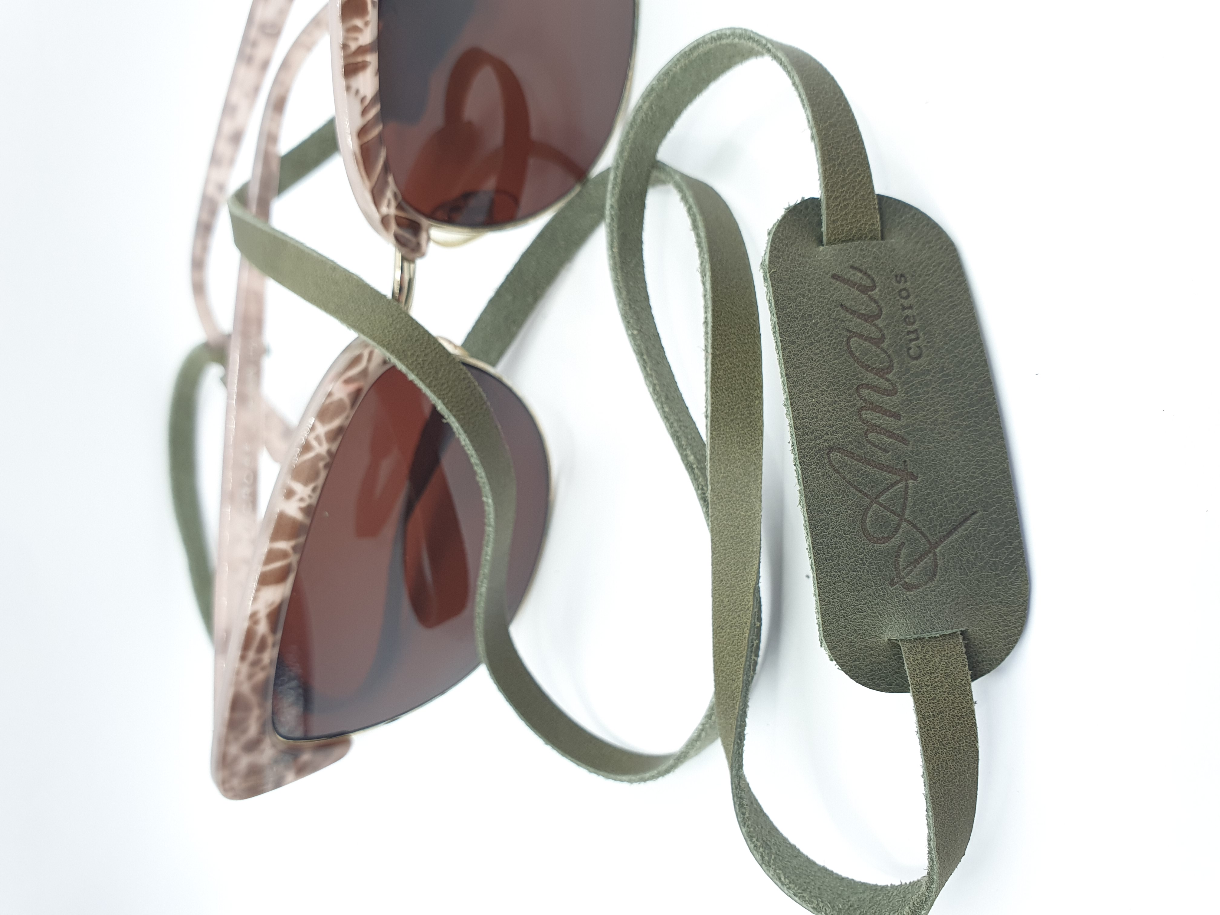 Correa de cuero para lentes ópticos o de sol color Oliva 4