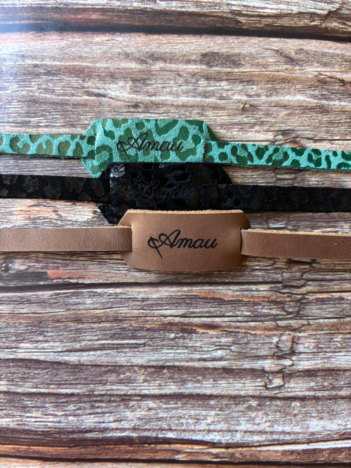 20% DCTO/Pack 3 straps de cuero para lentes 21