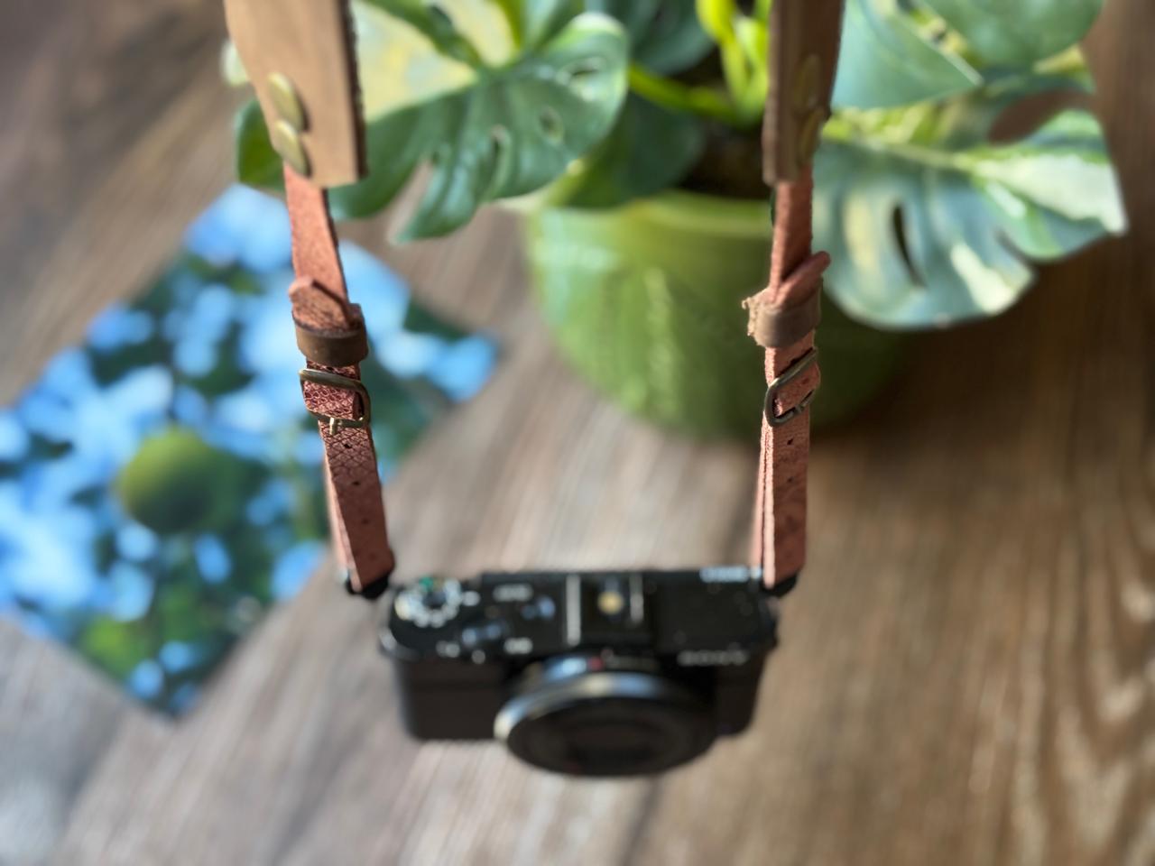 Correa de cuero para cámara fotográfica ETC color Café Rosa  3