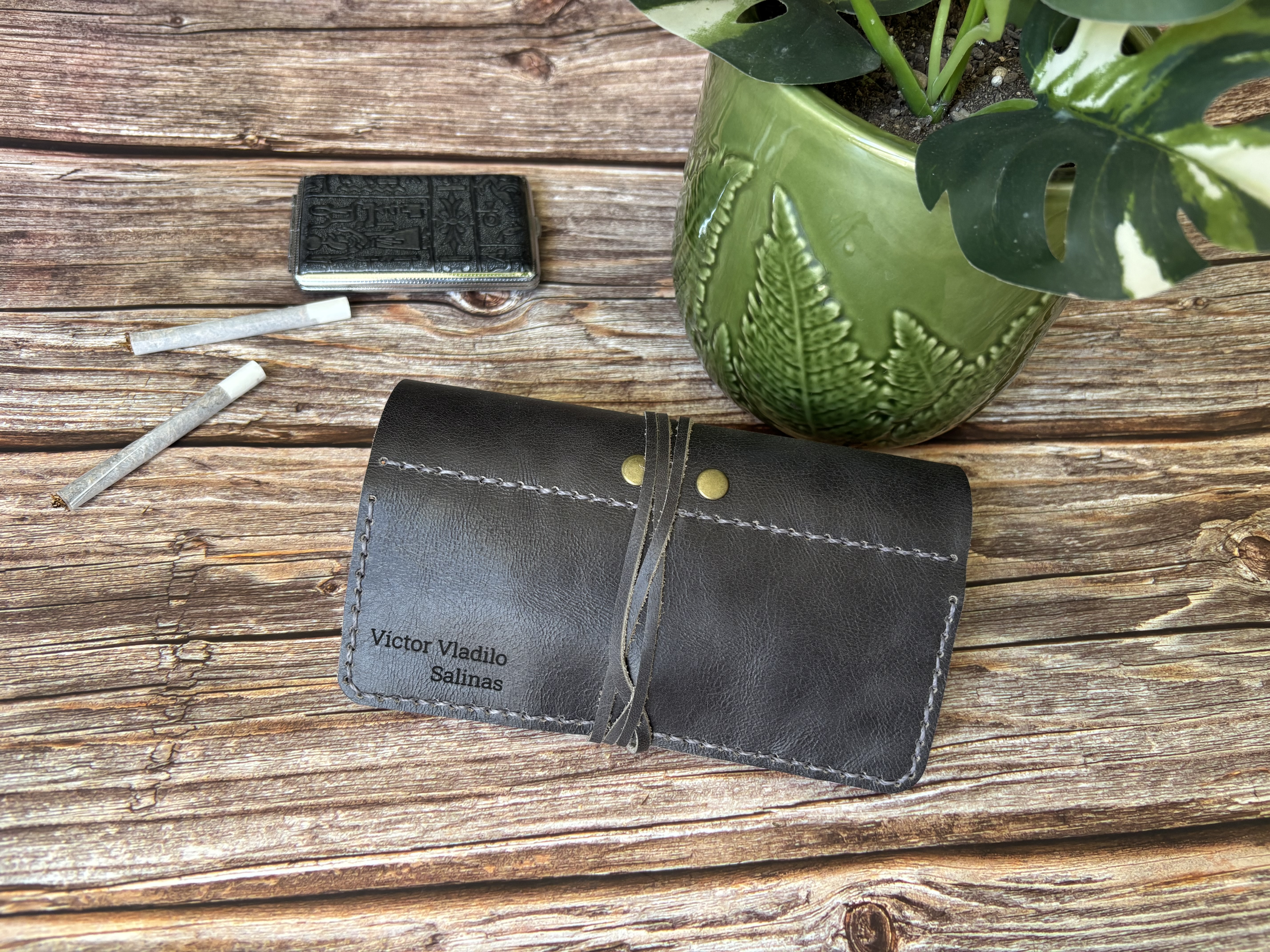 Tabaquera de cuero color Grafito 11
