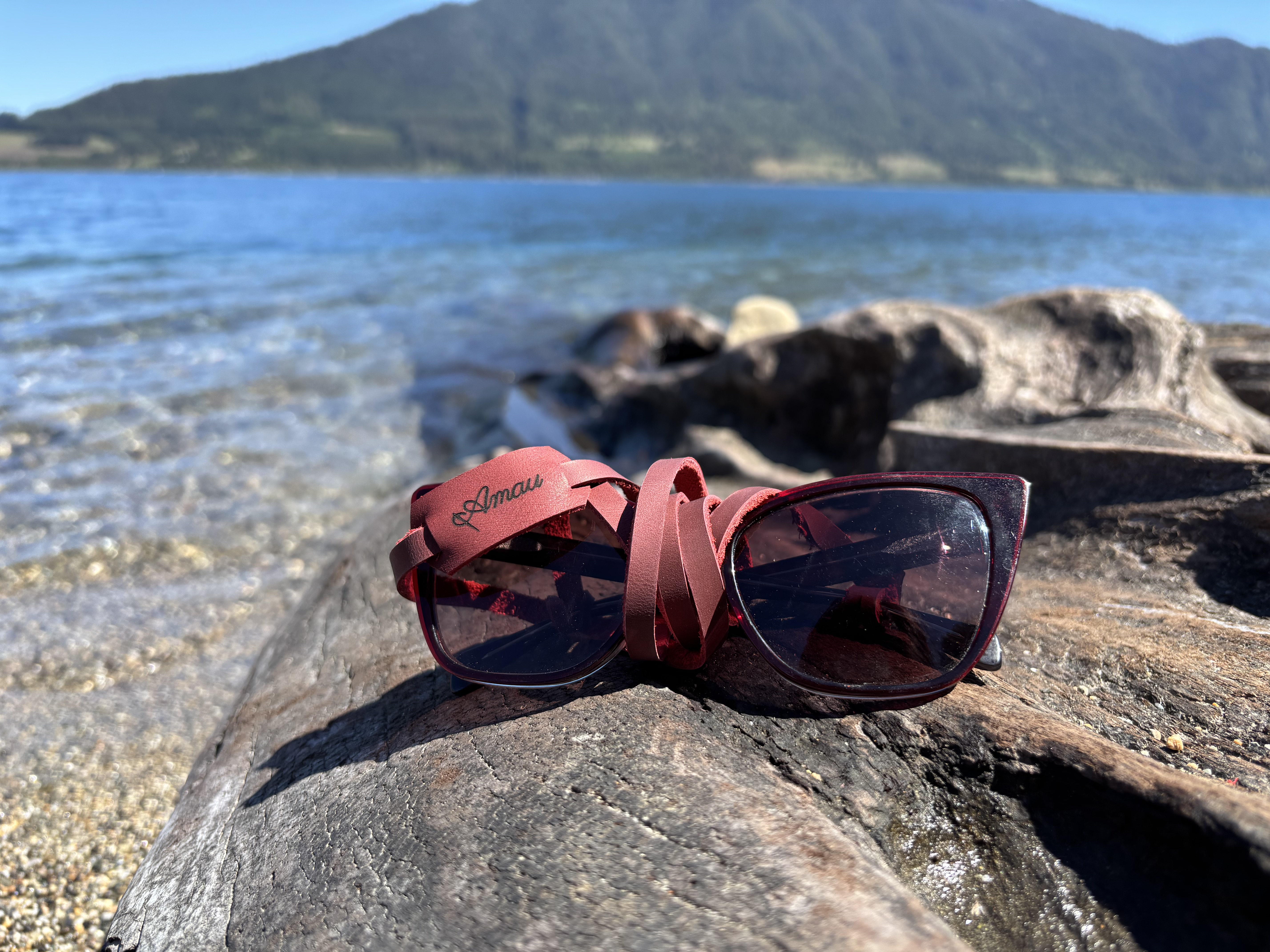 Strap de cuero para lentes color Cereza 6