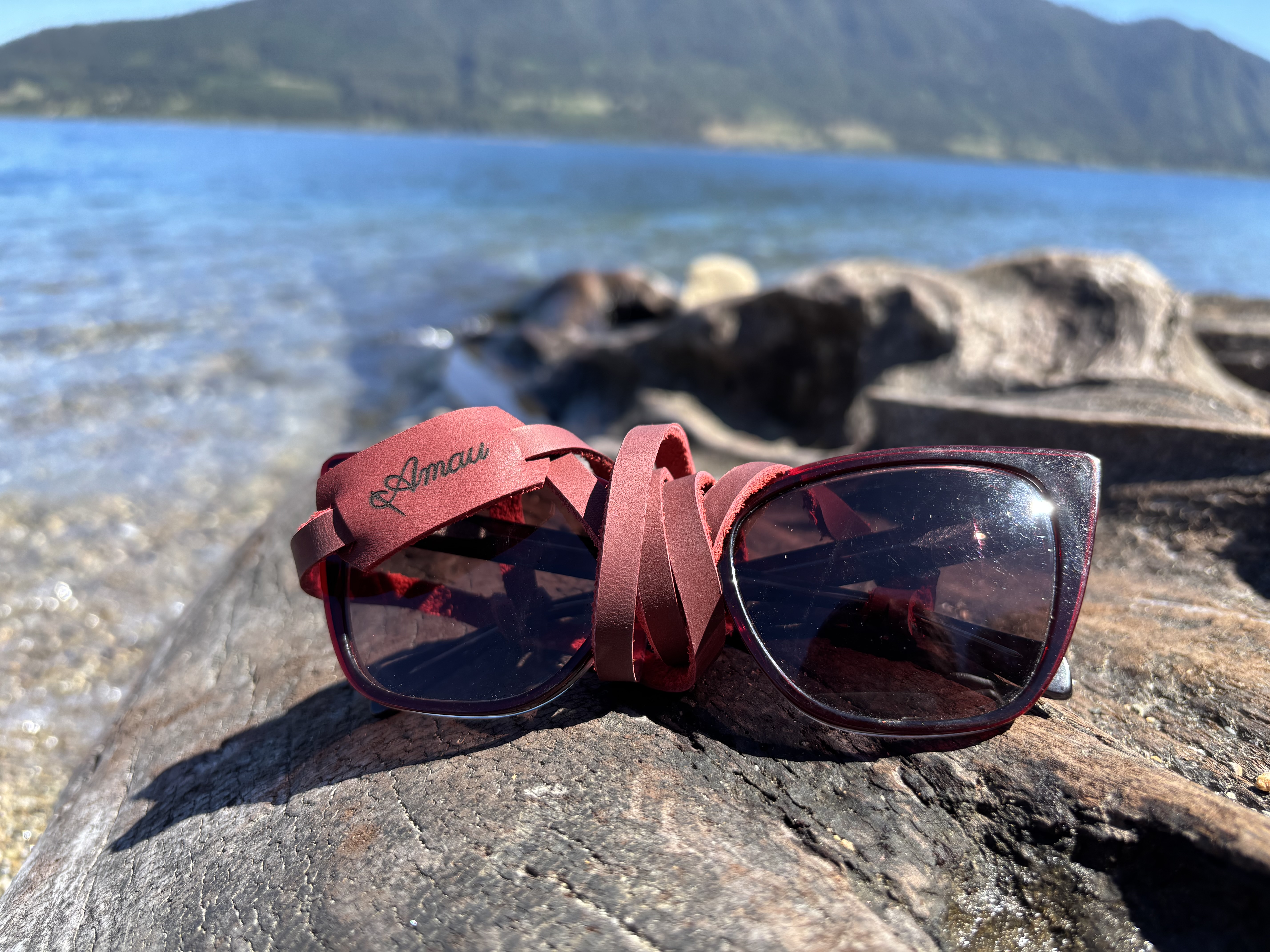 Strap de cuero para lentes color Cereza 1