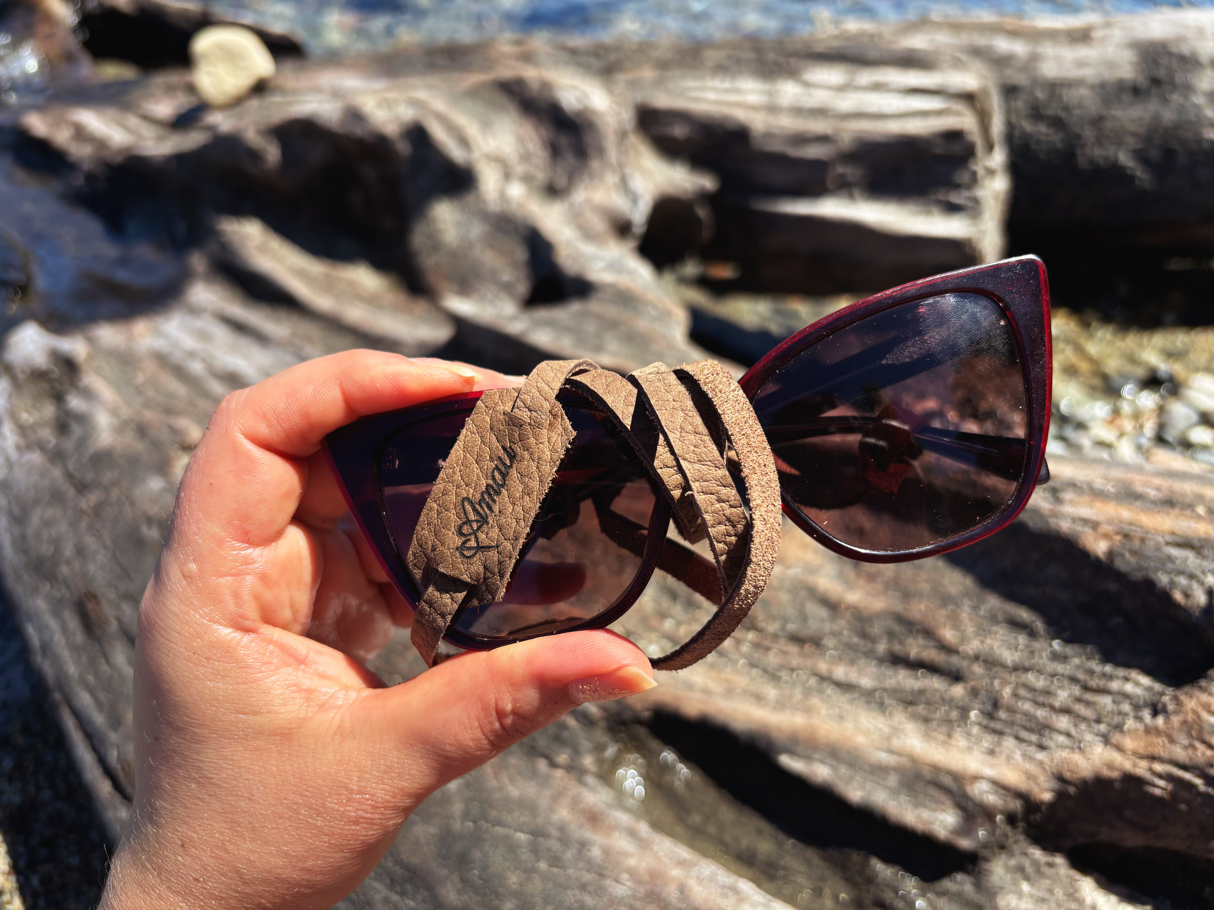 Strap para lentes cuero color Café 5