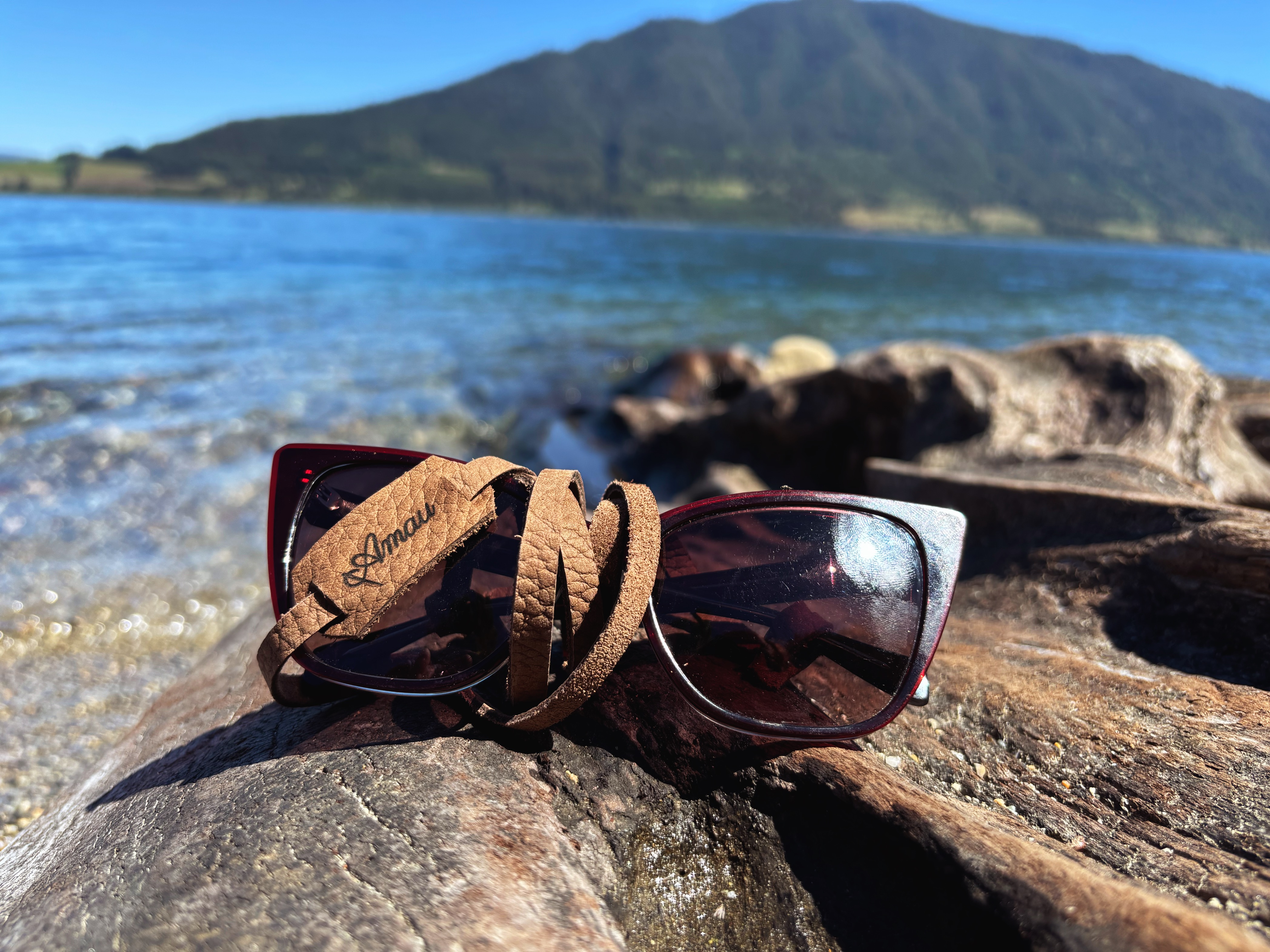 Strap para lentes cuero color Café 2