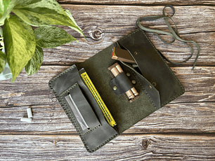 Tabaquera de cuero color Verde Musgo