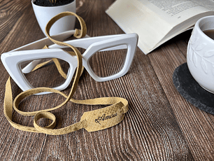 Correa de cuero sujetadora de lentes color Mostaza