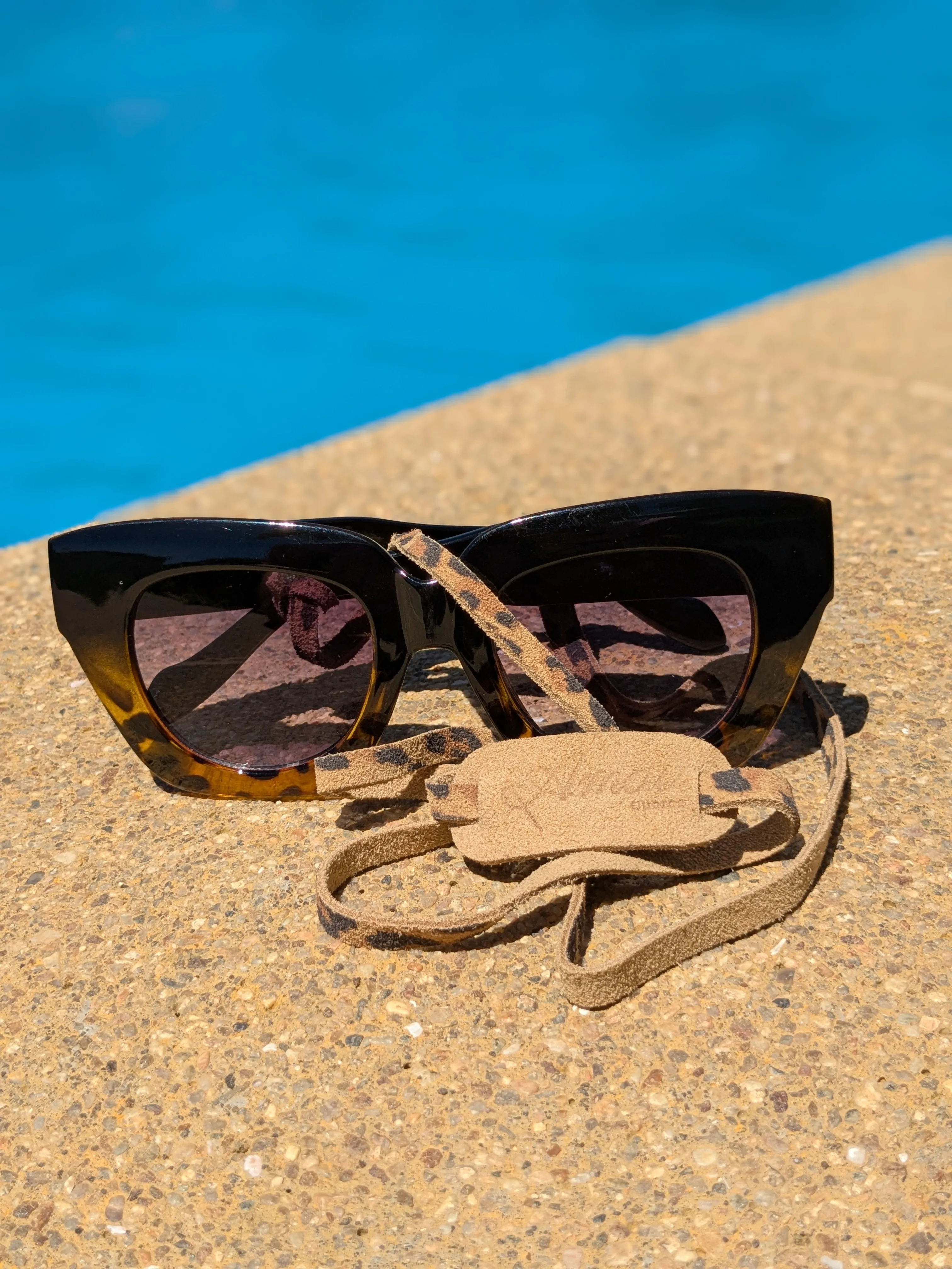 Strap de cuero para lentes color Leopardo Trigo 2