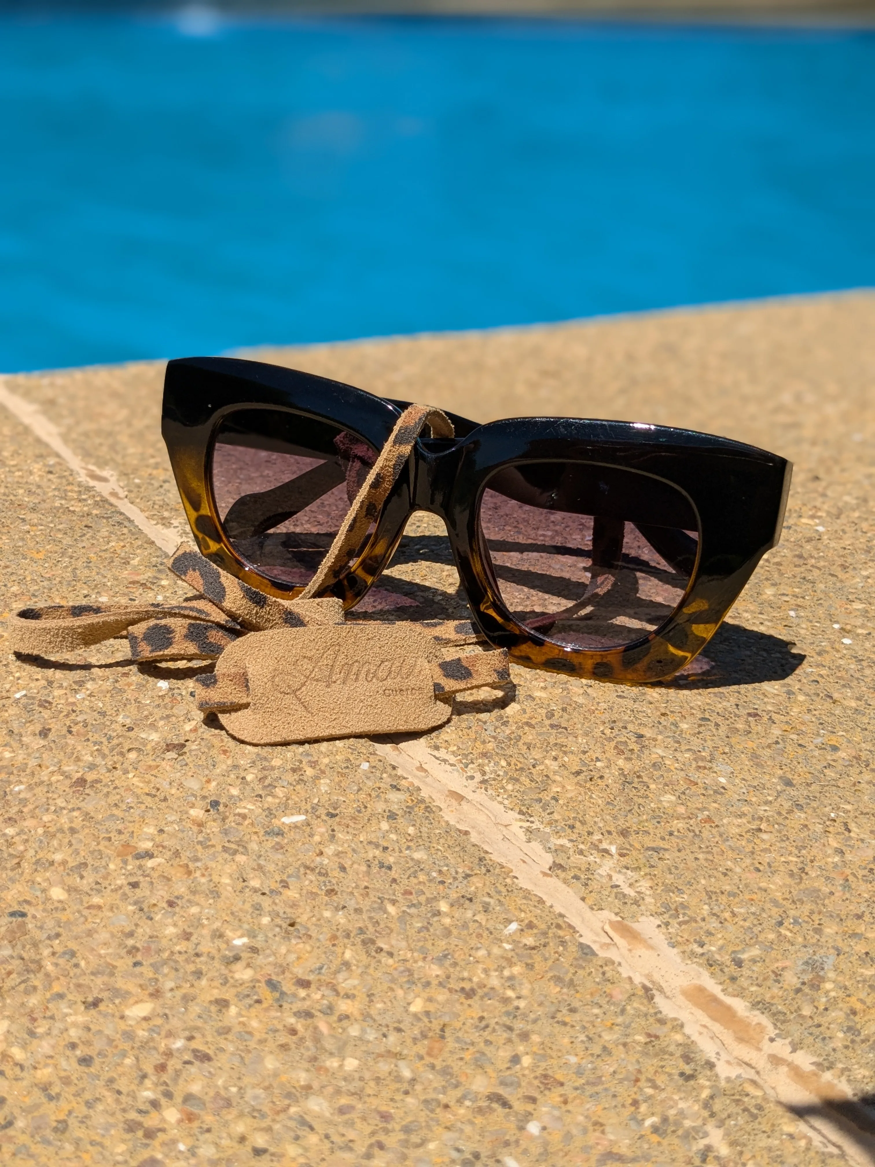 Strap de cuero para lentes color Leopardo Trigo 3