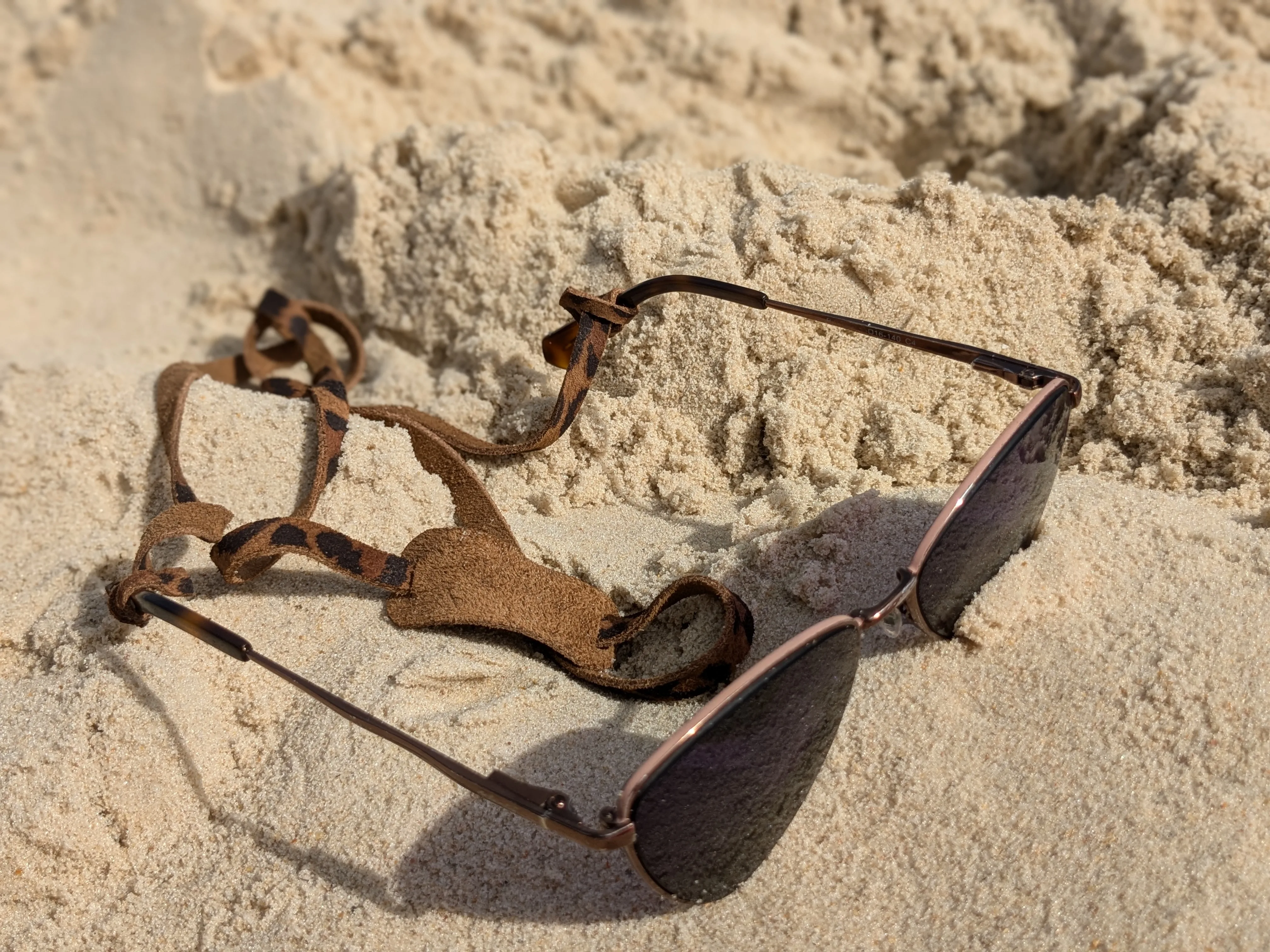 Strap de cuero para lentes color Leopardo Taupe 1