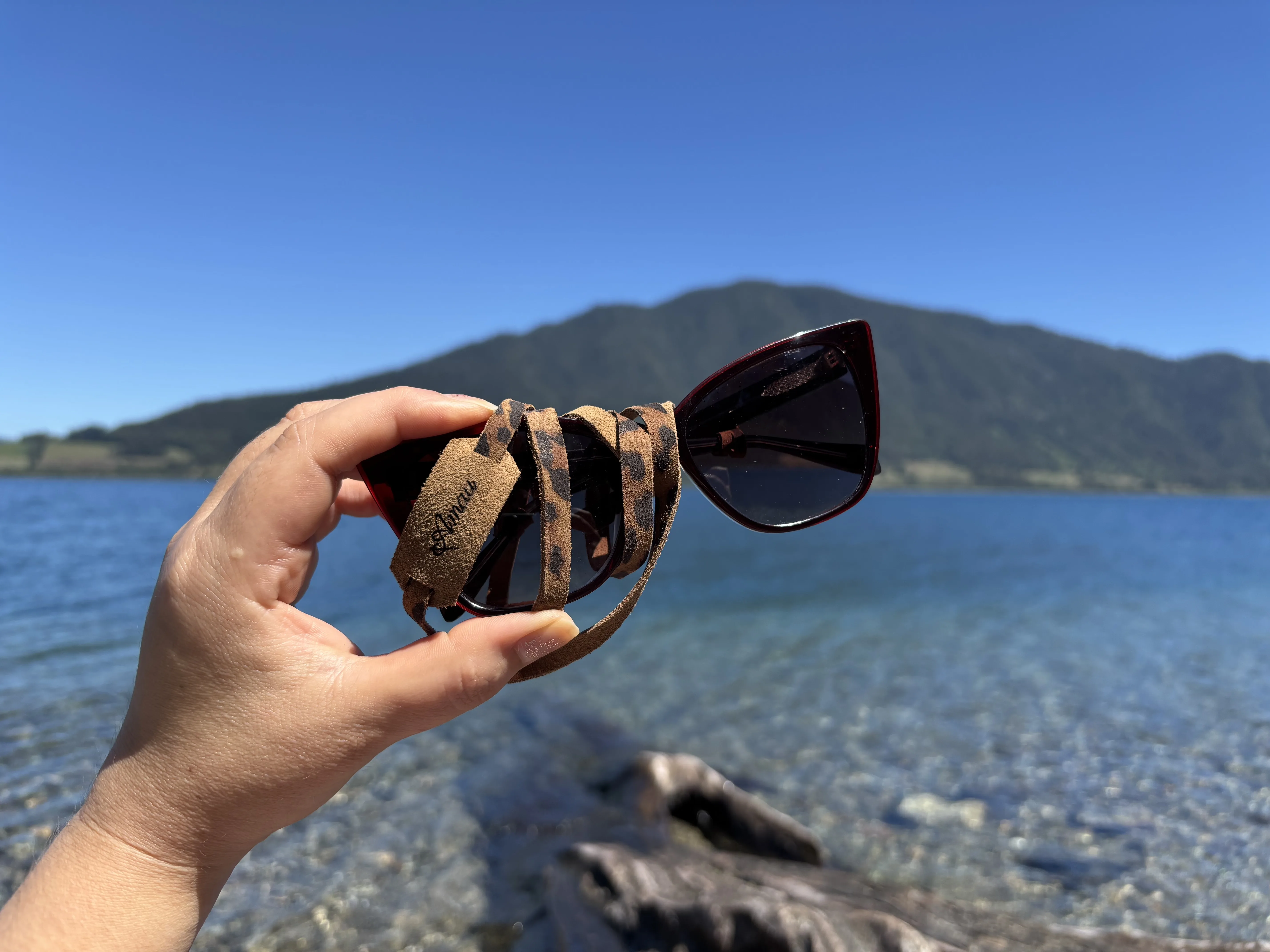Strap de cuero para lentes color Leopardo Taupe 6
