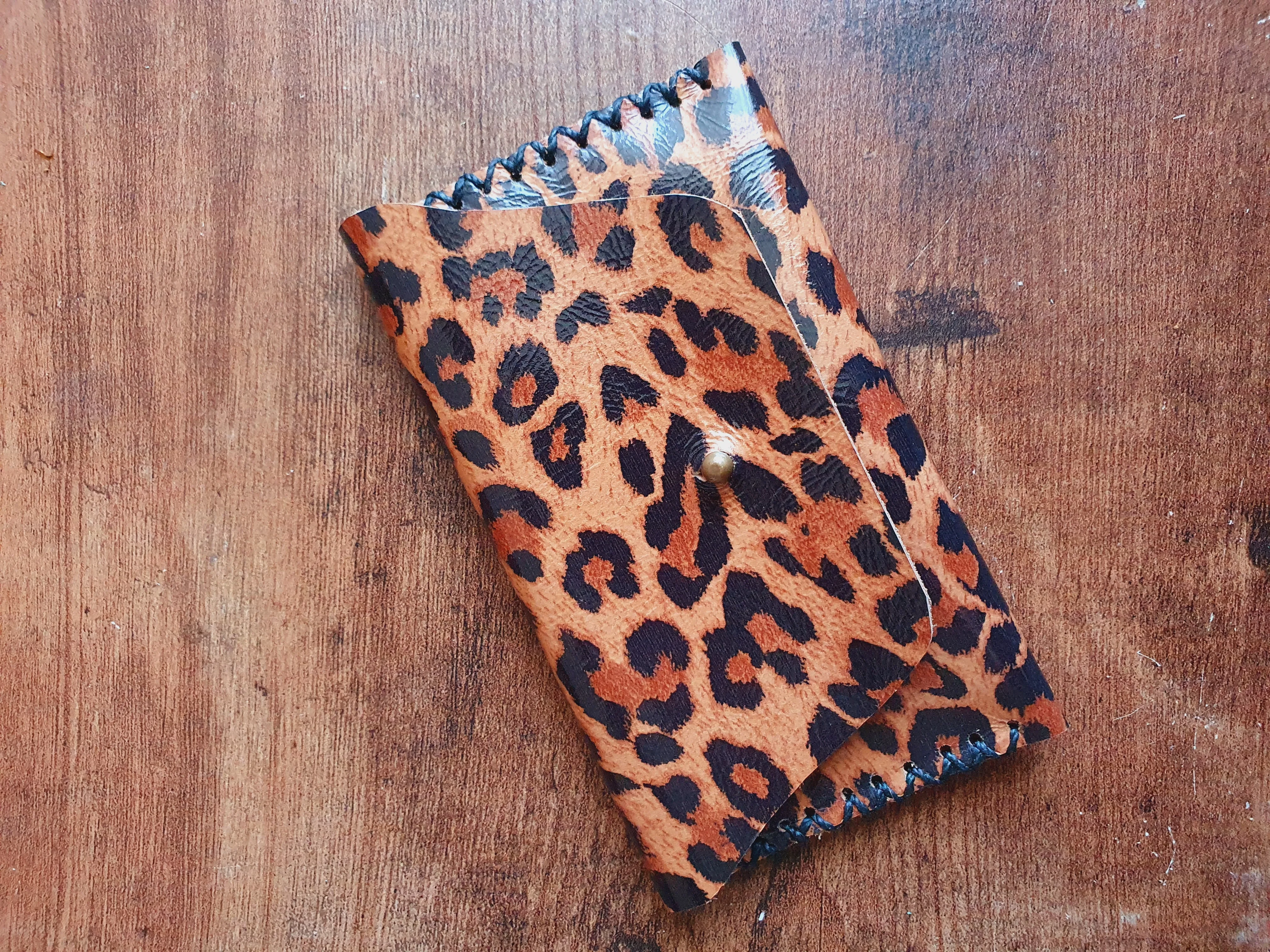 Monedero color Leopardo Habano 1