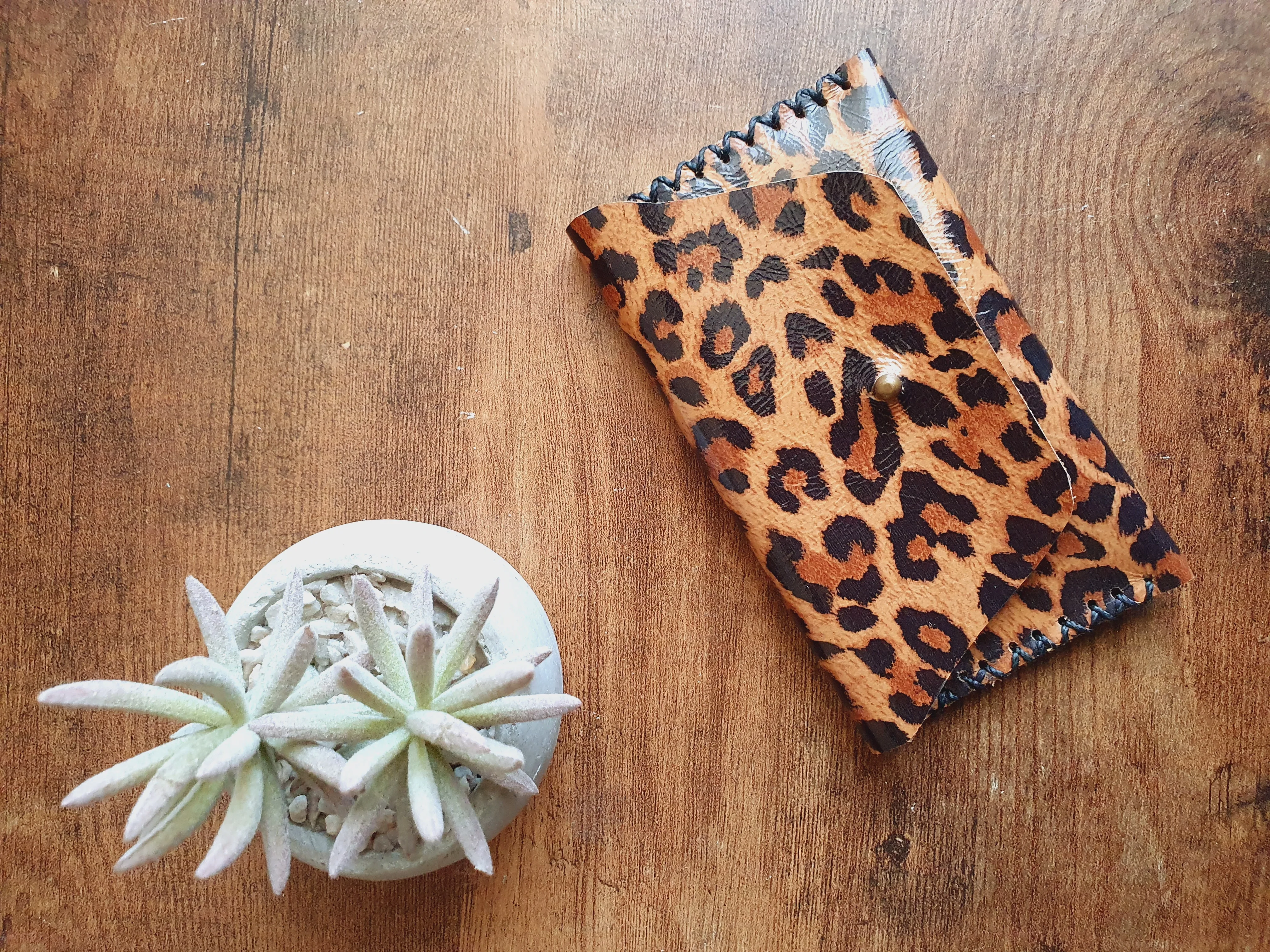 Monedero color Leopardo Habano 5