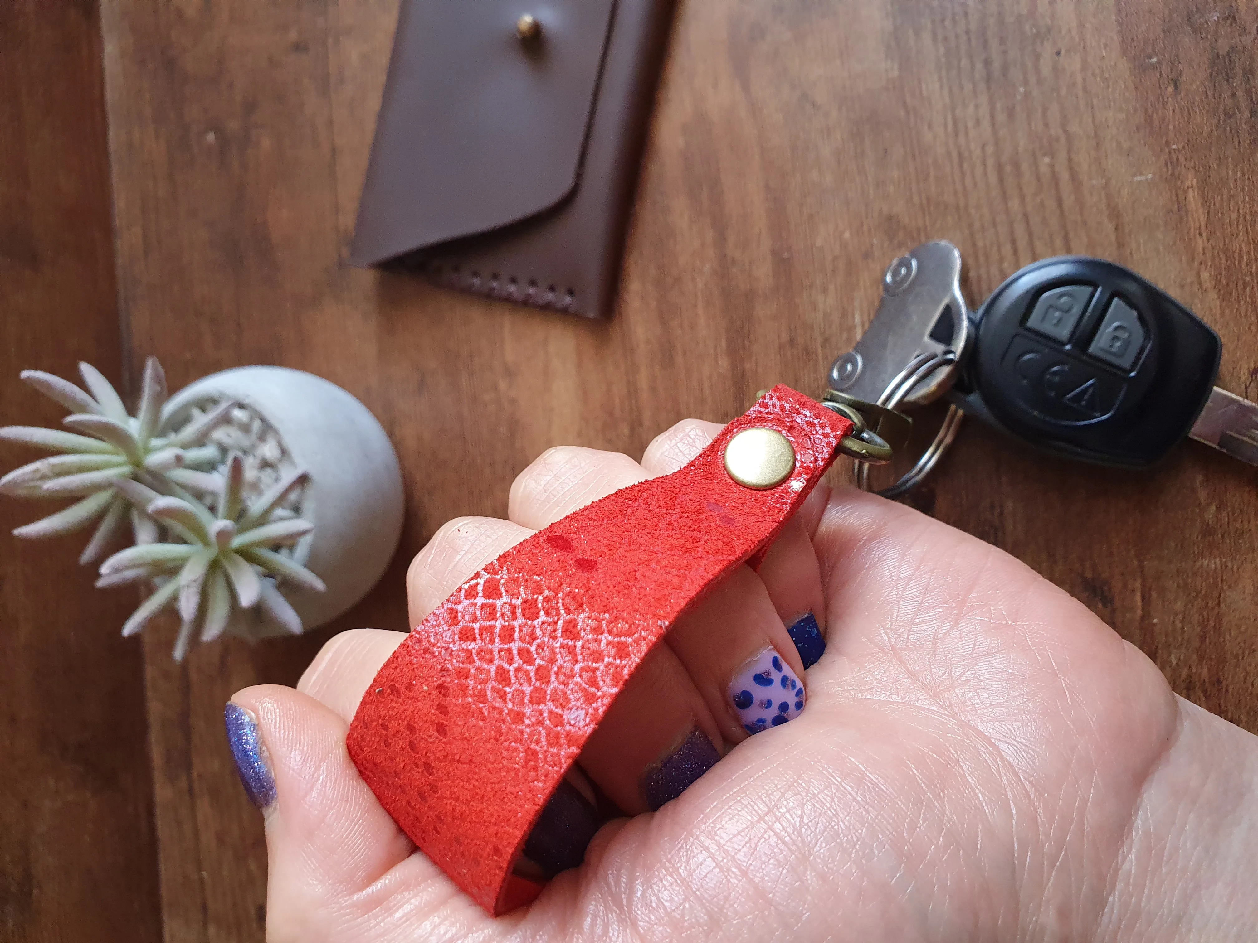 Llavero Amau color Cobra rojo 4