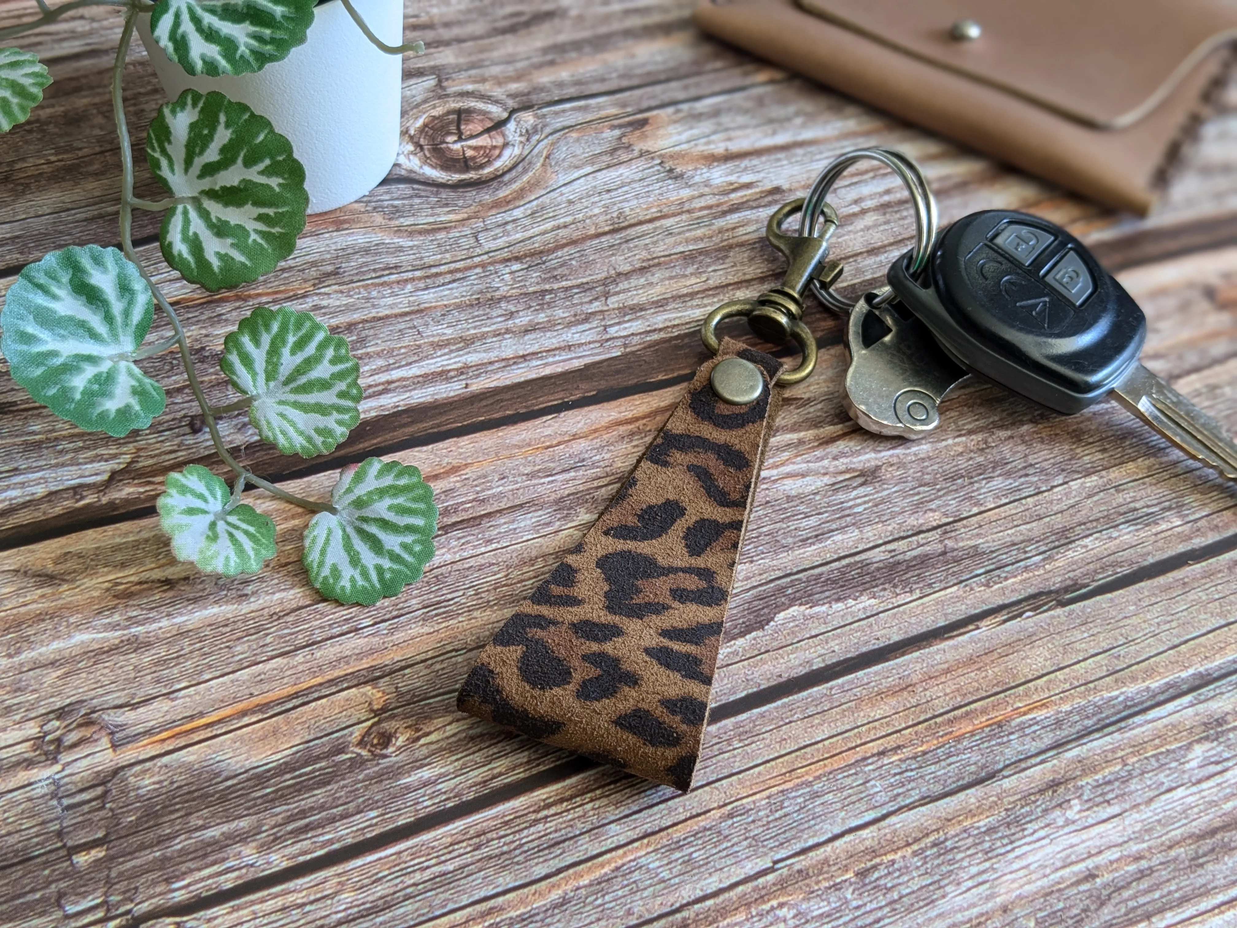 Llavero Amau color Leopardo Taupe 1