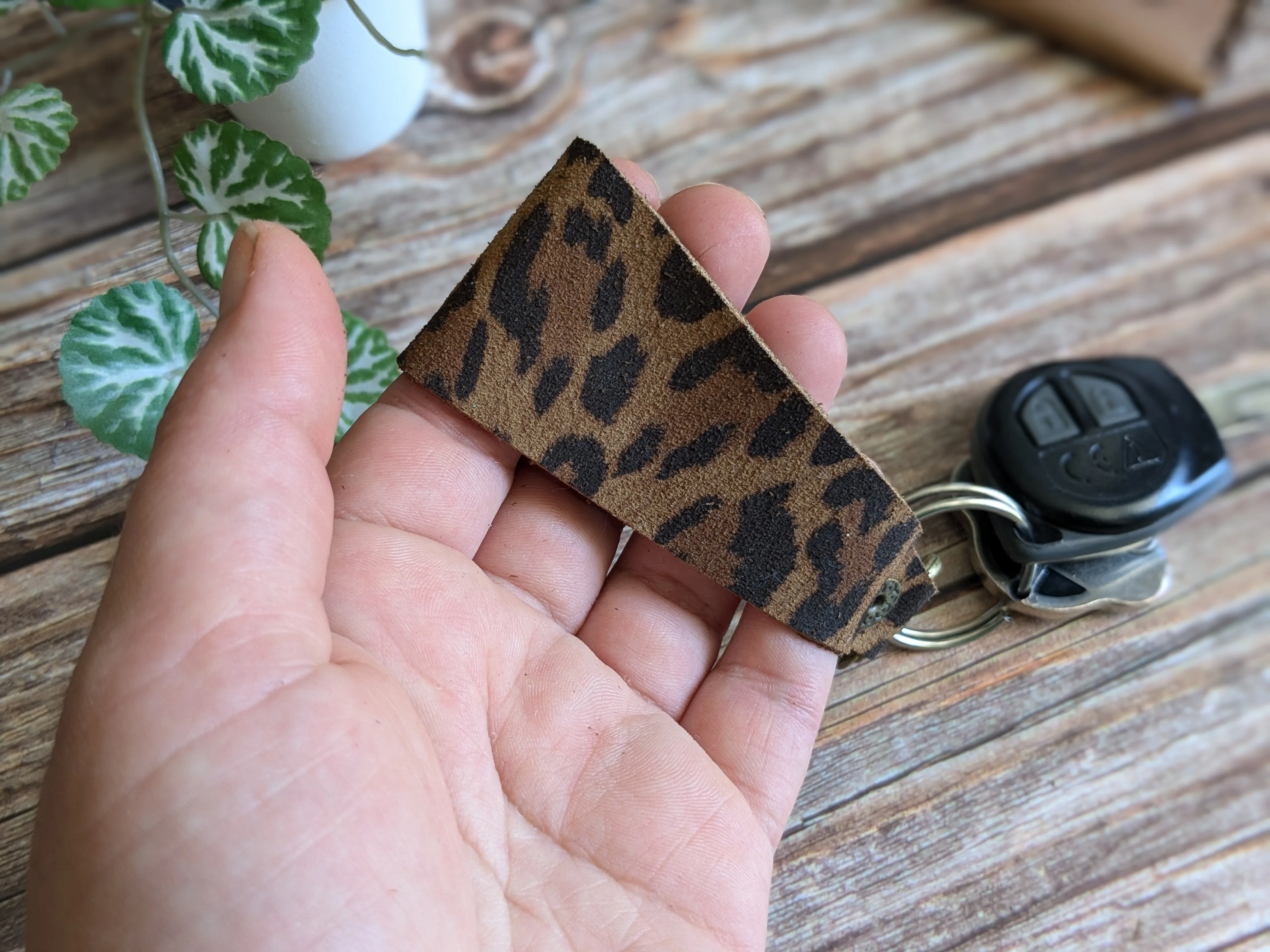 Llavero Amau color Leopardo Taupe 2