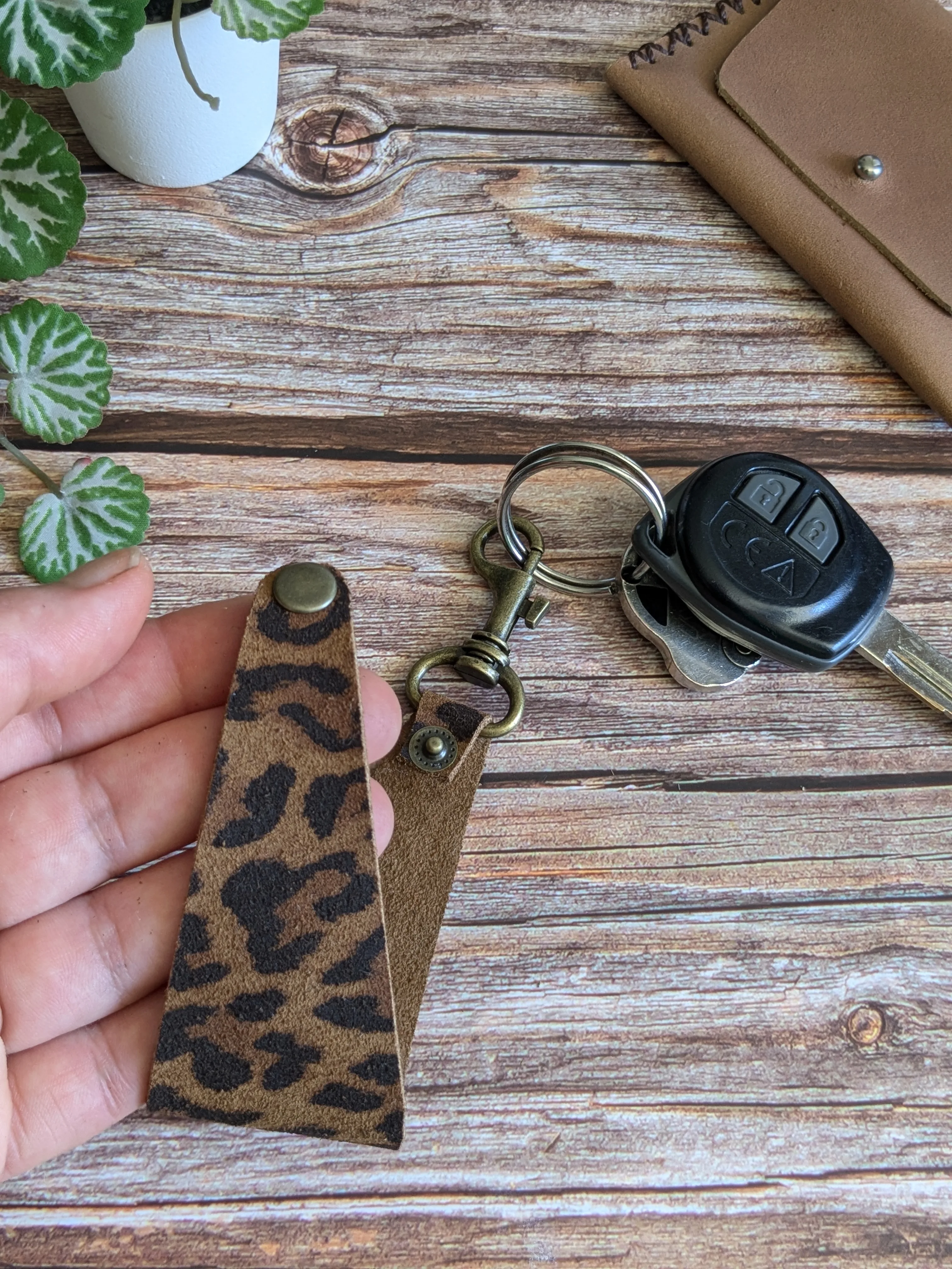 Llavero Amau color Leopardo Taupe 4