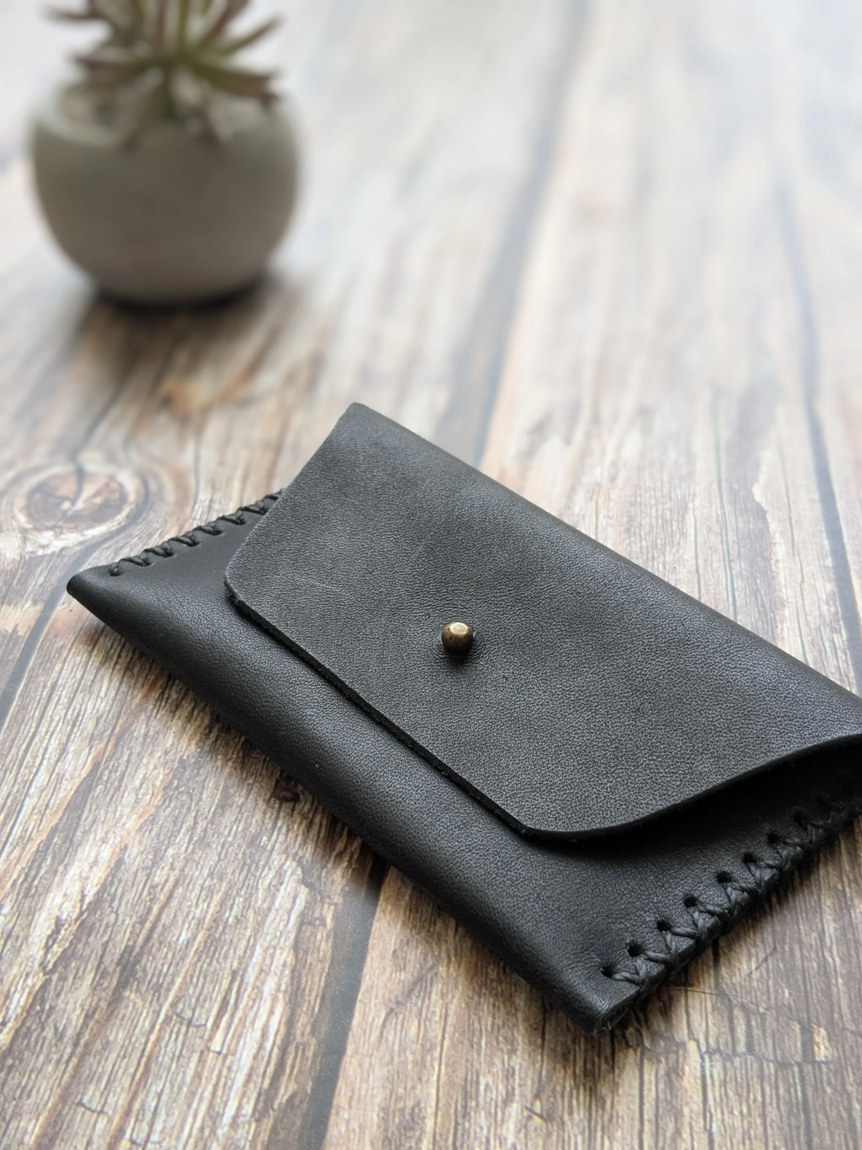 Monedero de cuero Amau color Negro 1