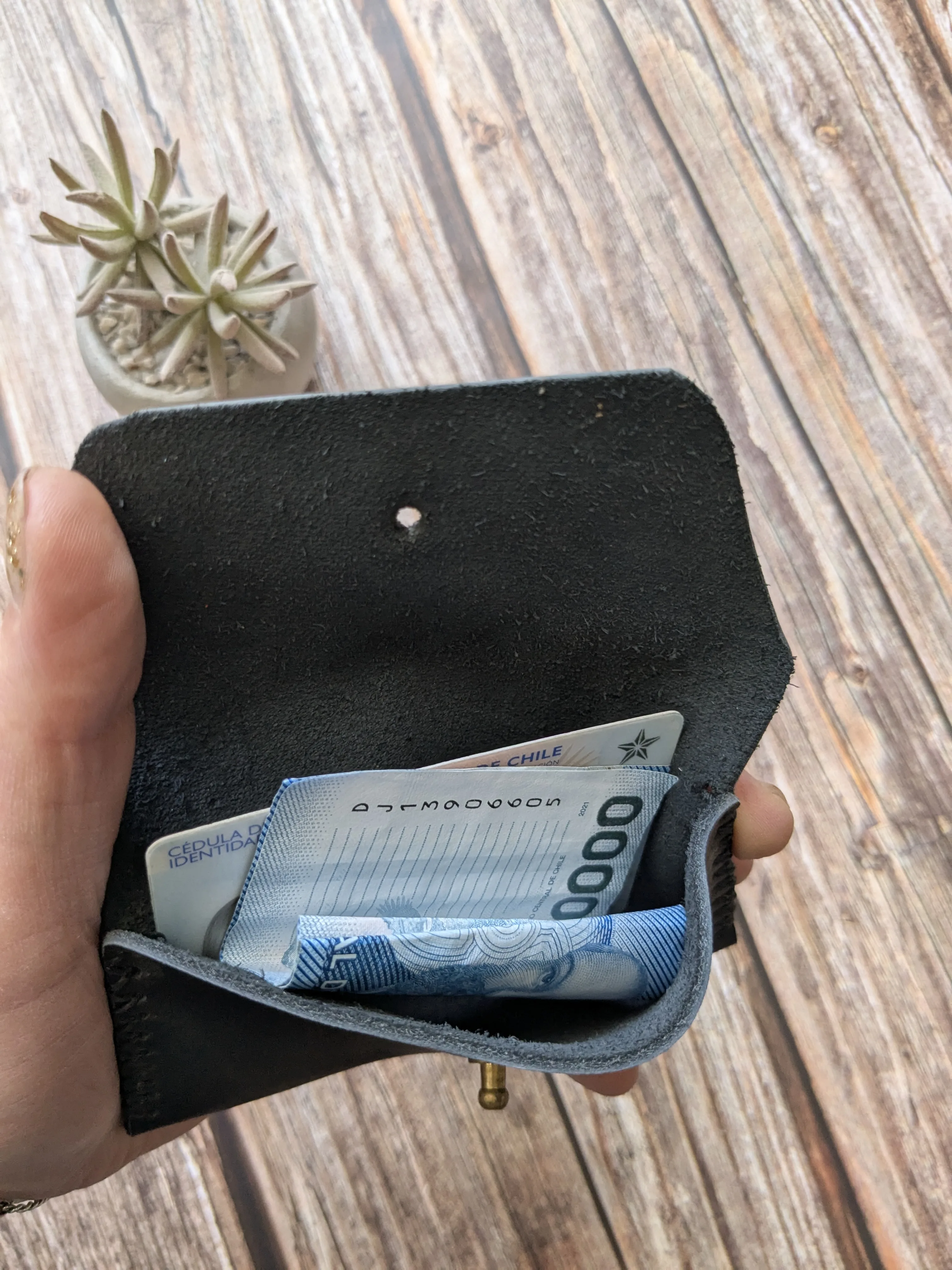Monedero de cuero Amau color Negro 4