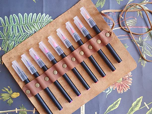 Estuche de cuero roll-on con 9 compartimientos color Nuez