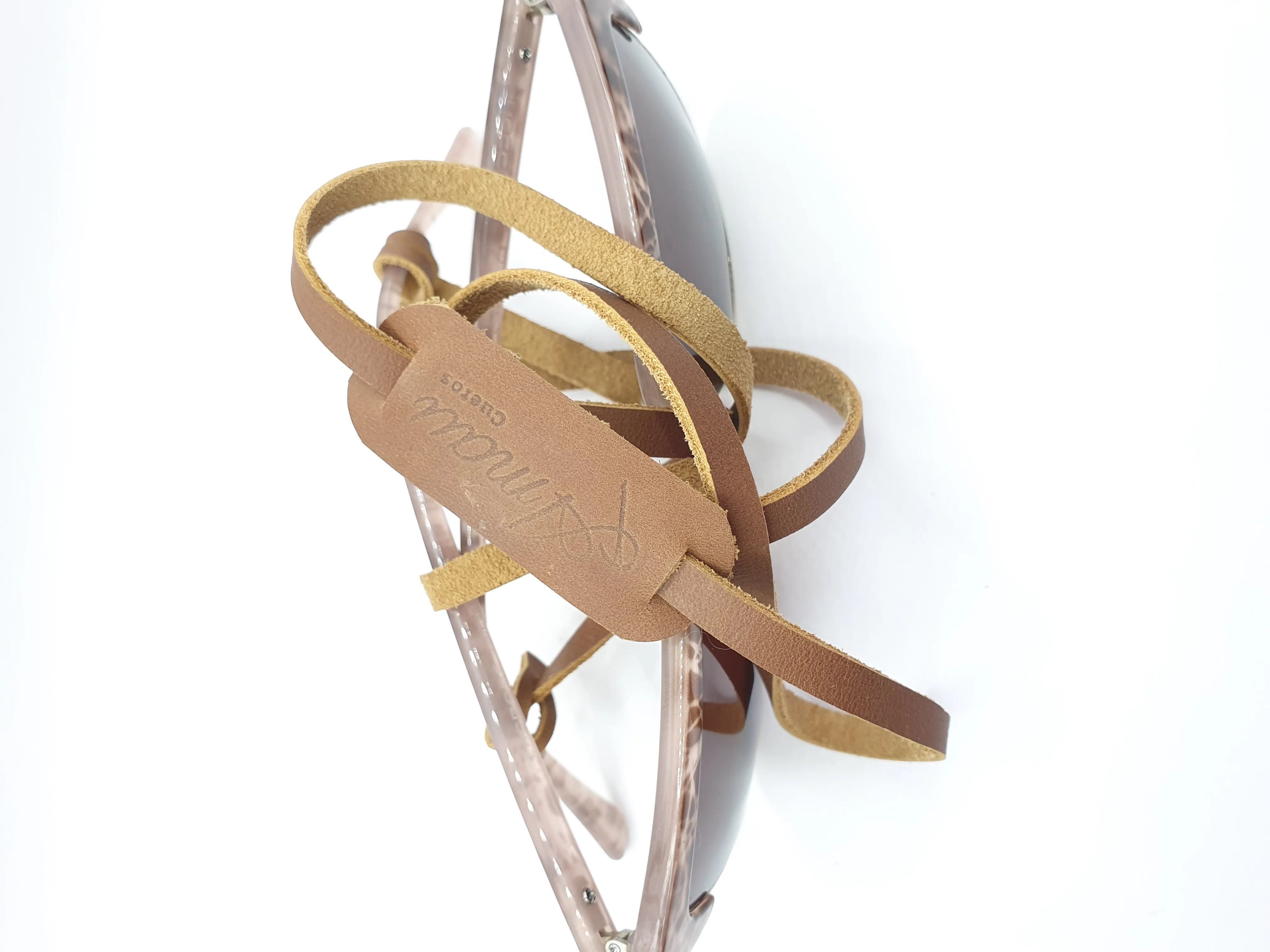 Strap para lentes cuero color Caramelo 3