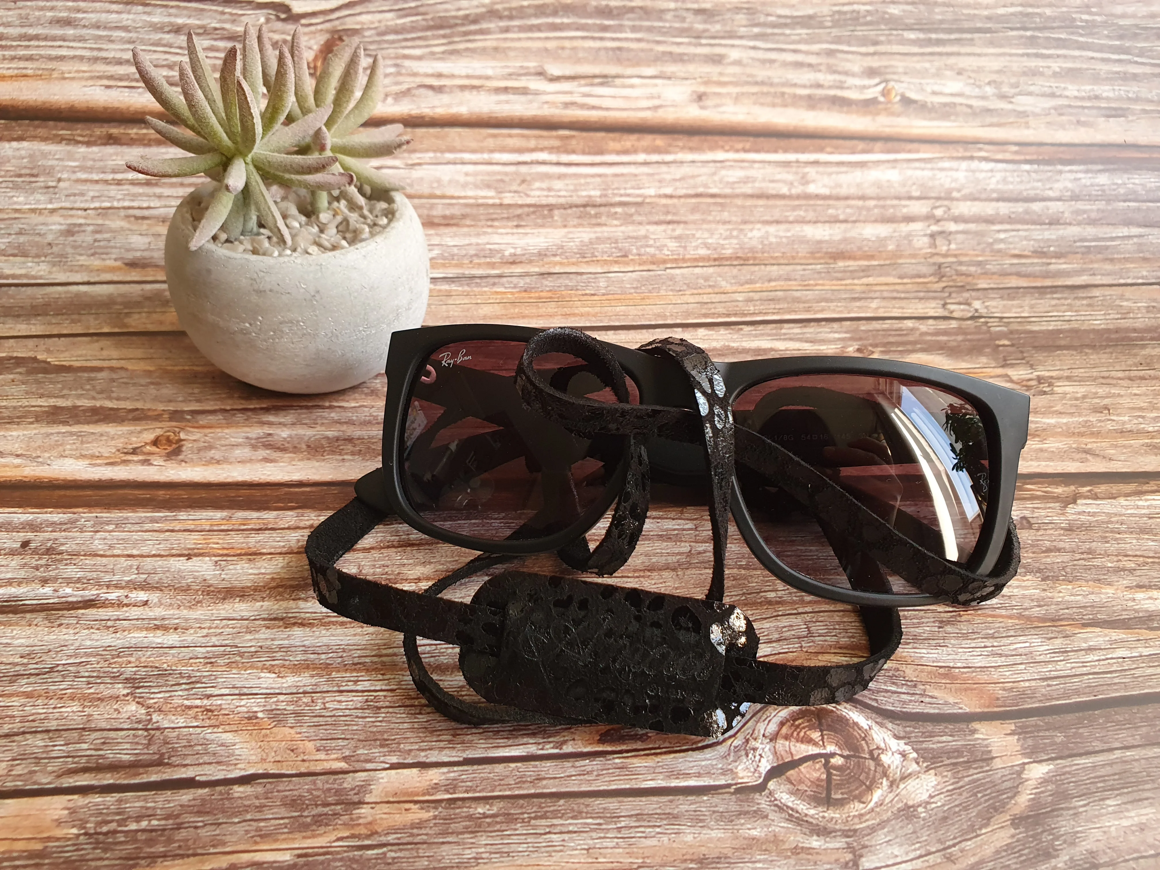 Correa de cuero para lentes color Leopardo Negro 2