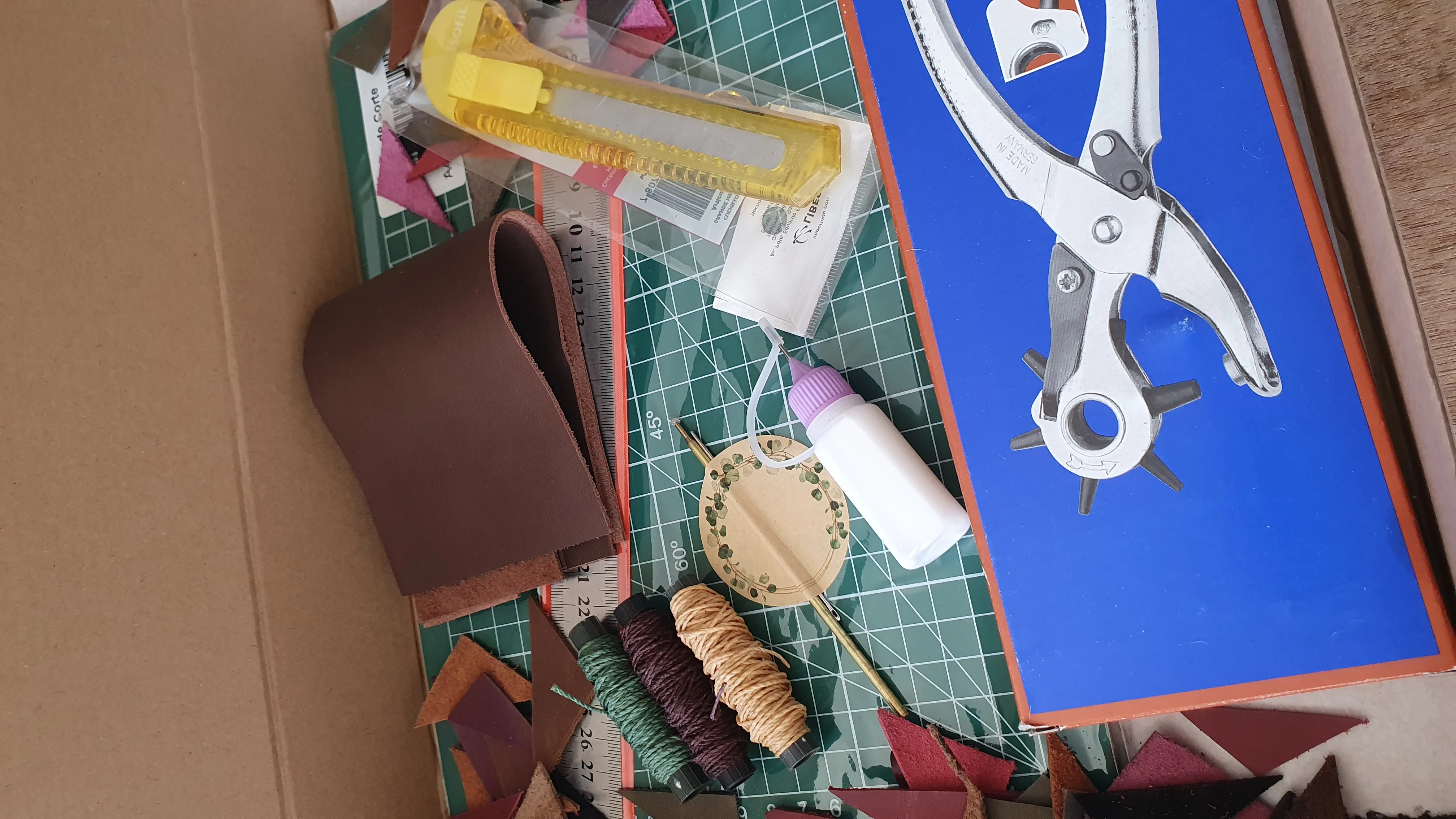 Taller de talabarteria + kit de inicio 3