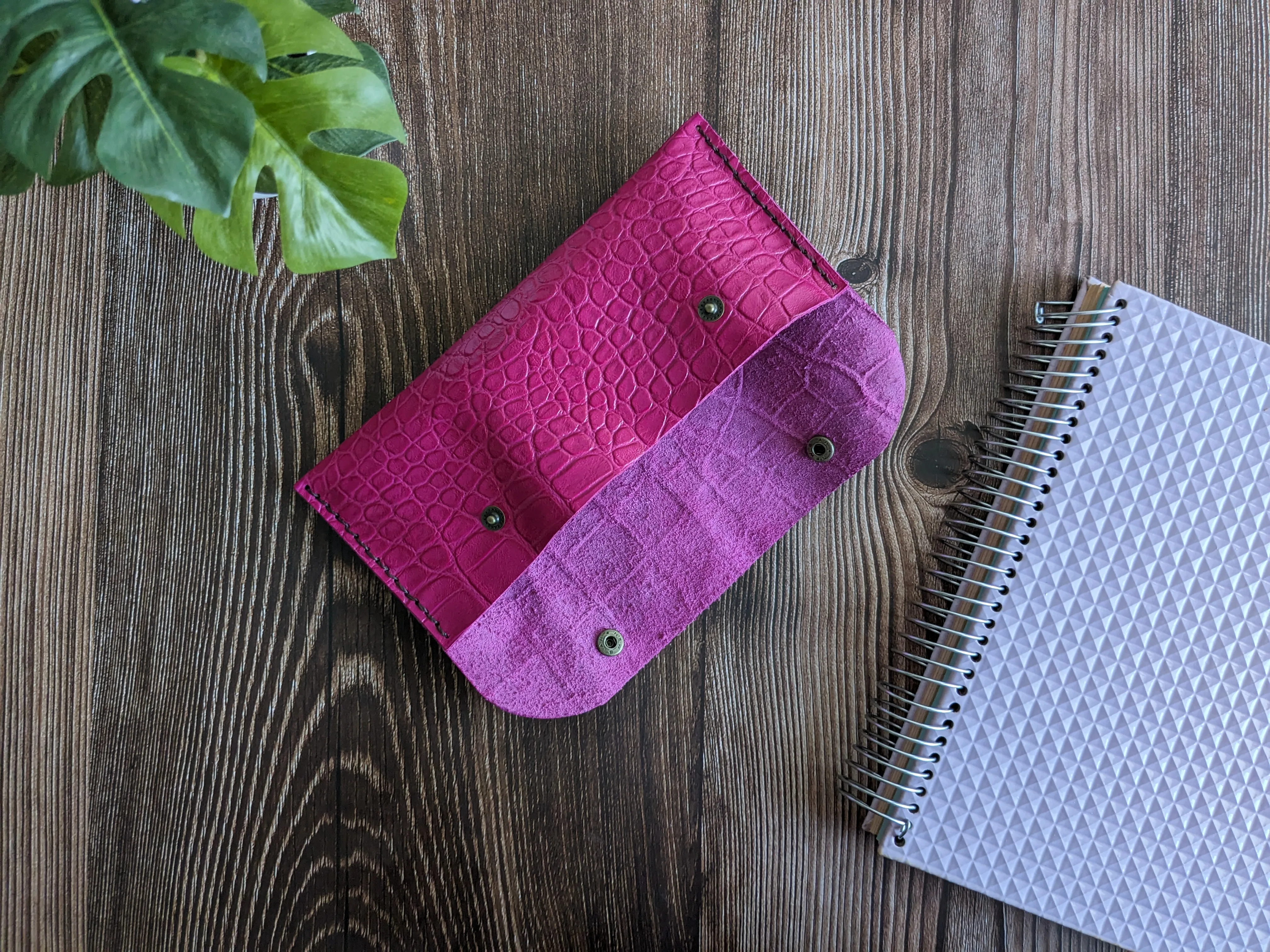 Estuche de cuero color Cobra Rosa M 2