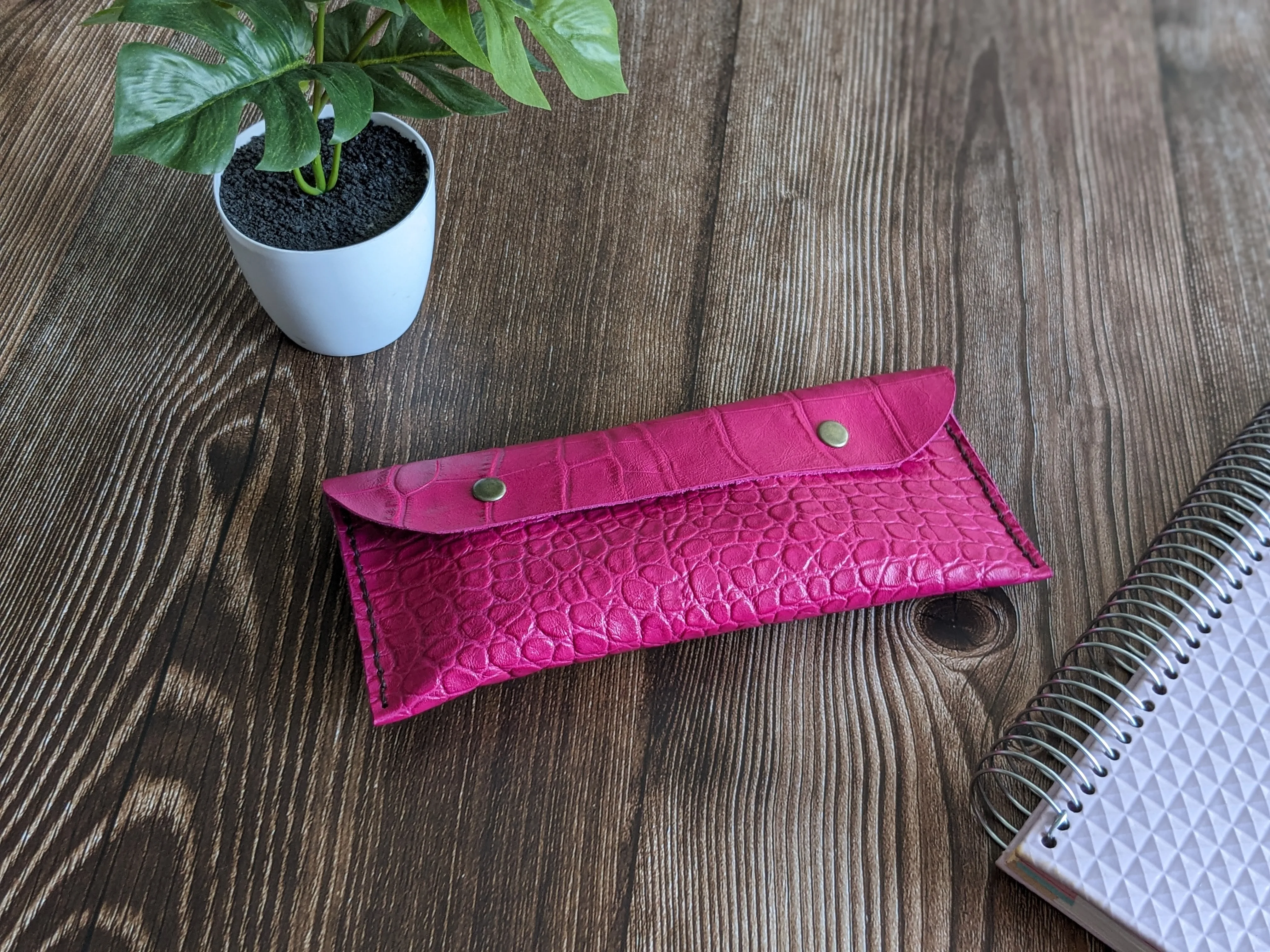Estuche de cuero color Cobra Rosa M 5