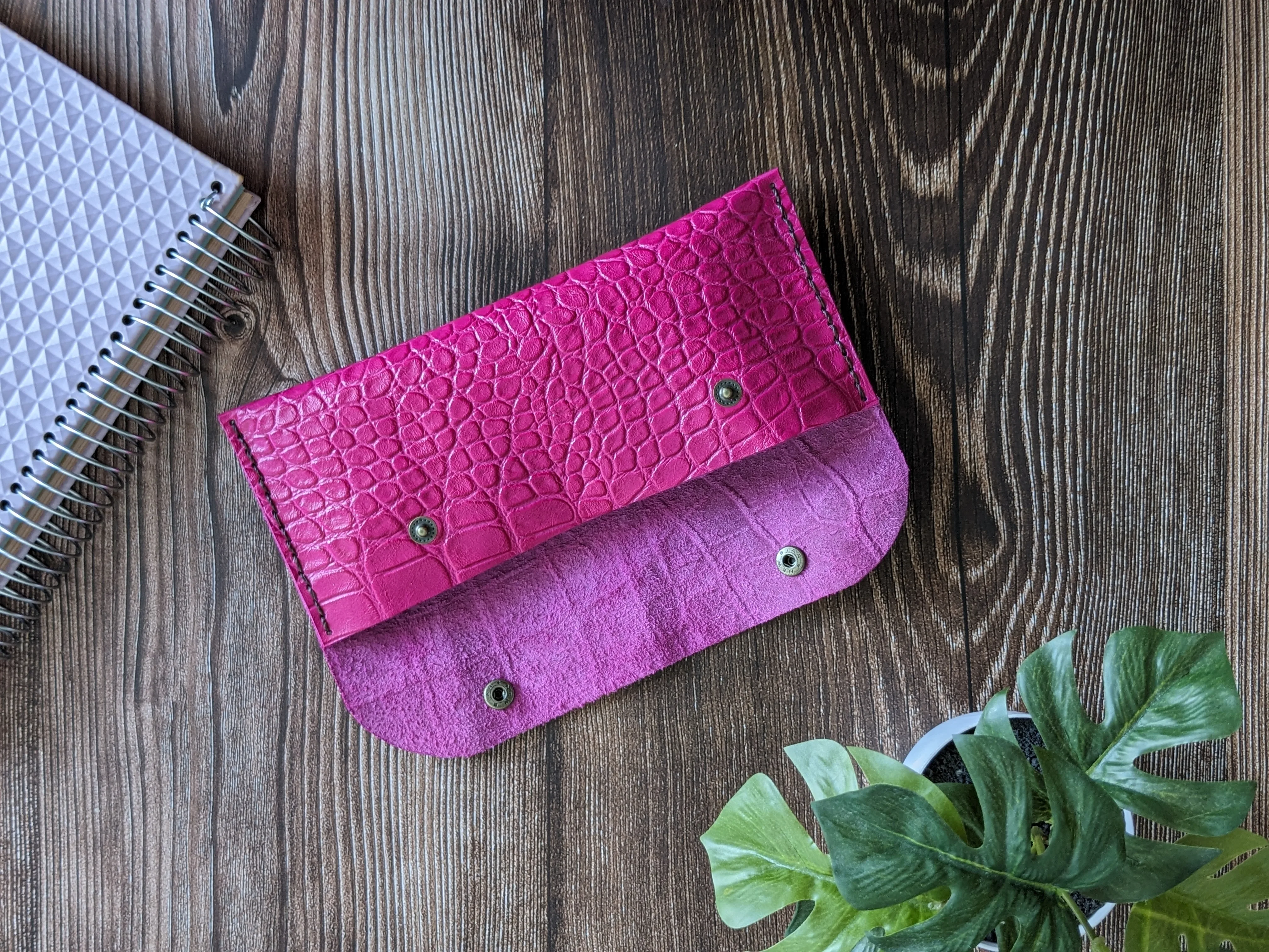 Estuche de cuero color Cobra Rosa M 7