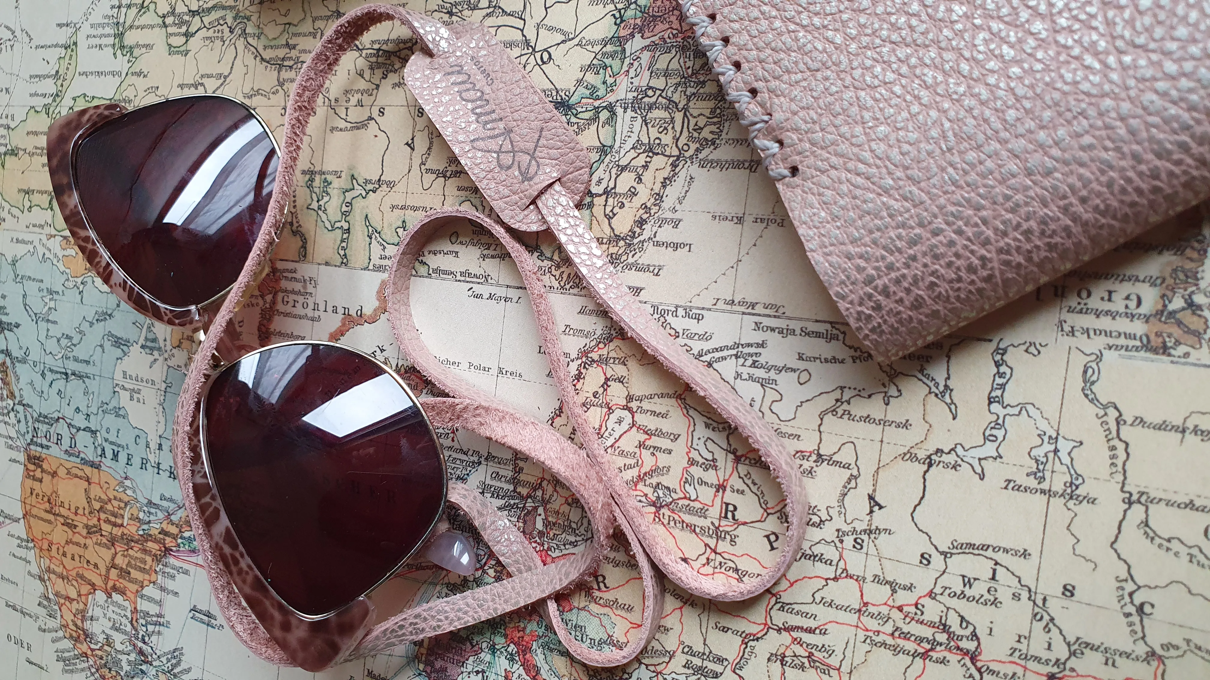 Strap para lentes cuero color Rosa Plata 7