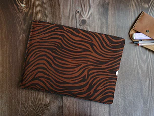 Funda de cuero para notebook de 13