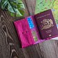 Porta pasaporte color Cobra Rosa - Miniatura 5