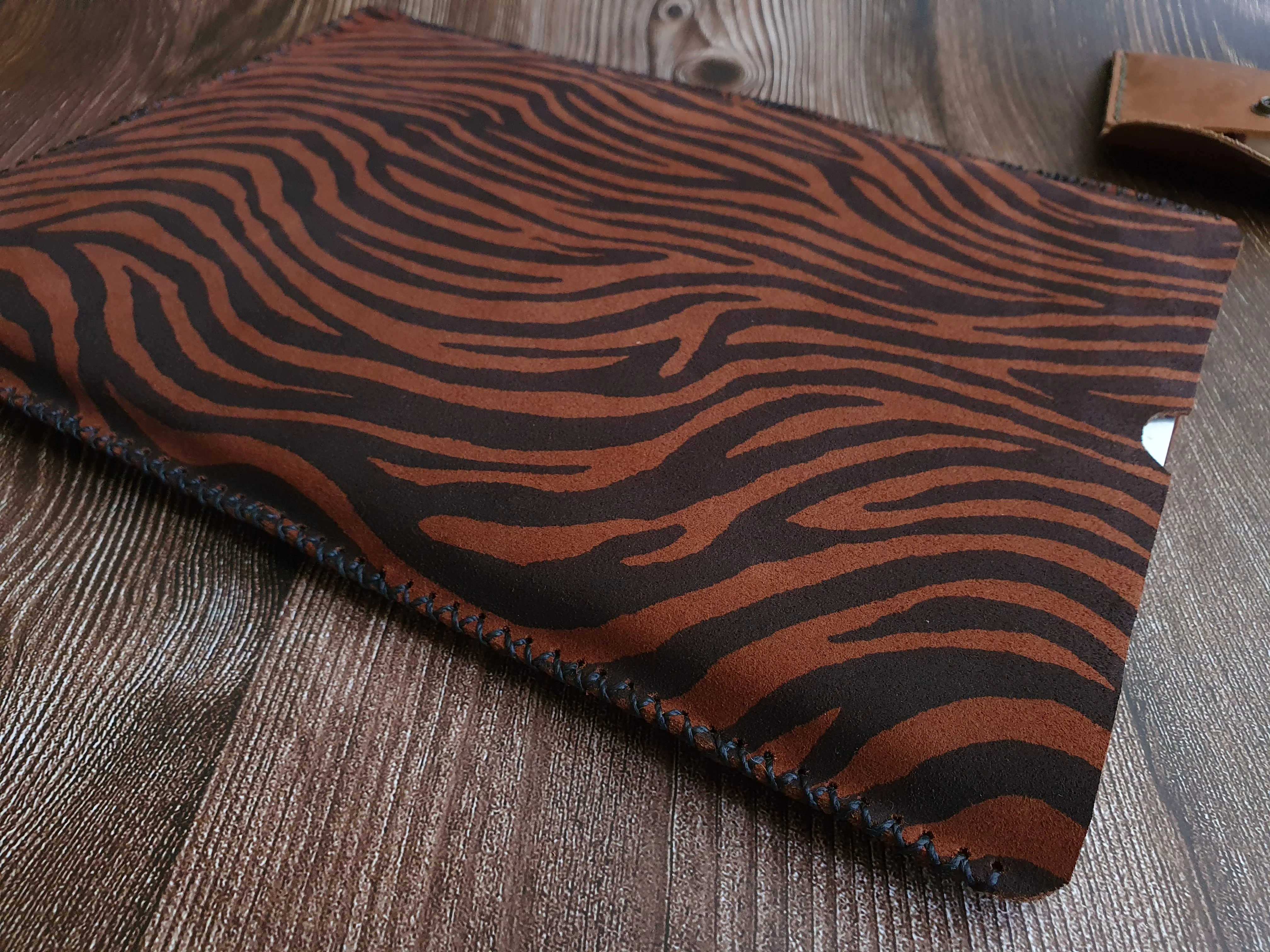 Funda de cuero para notebook de 13