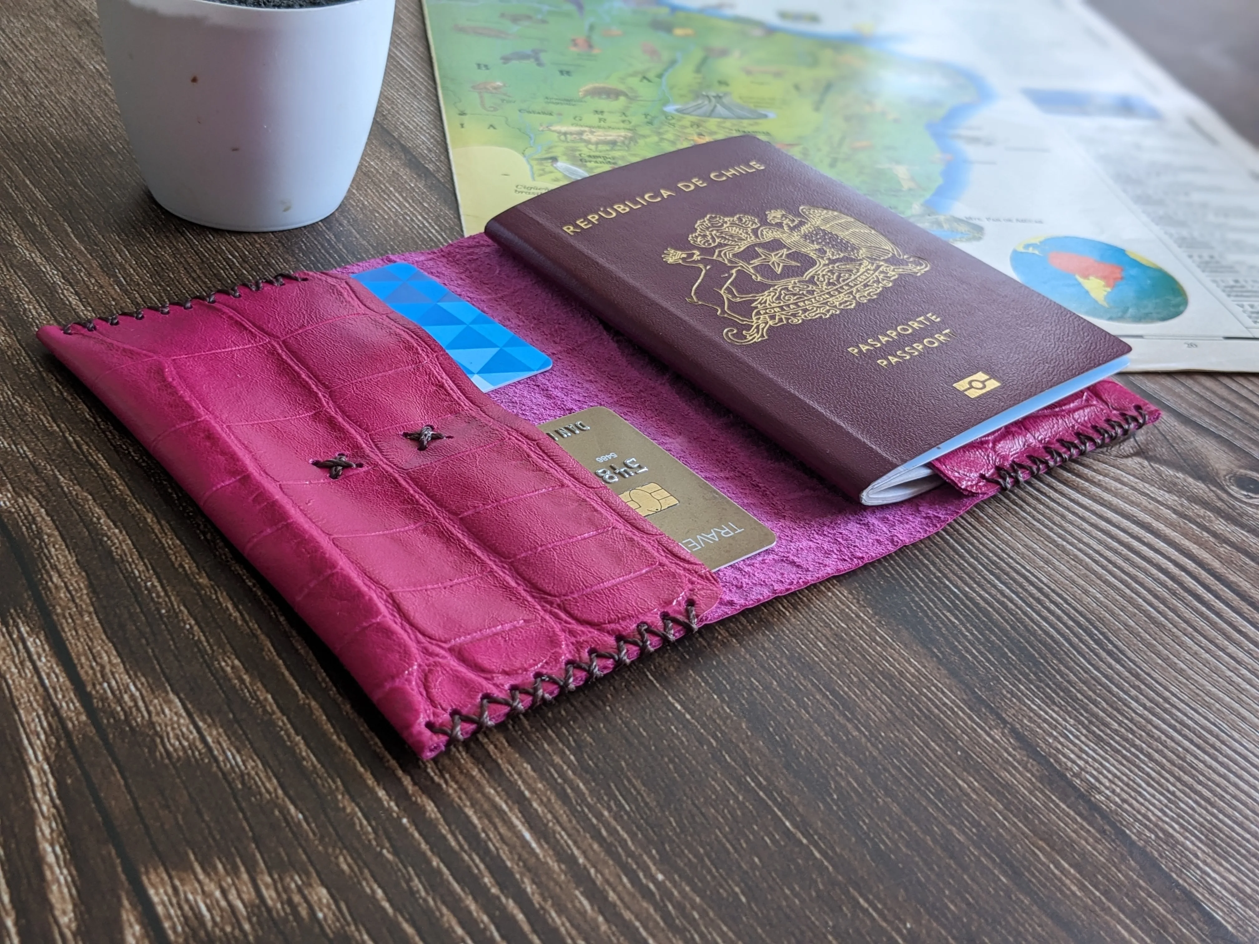 Porta pasaporte color Cobra Rosa 12