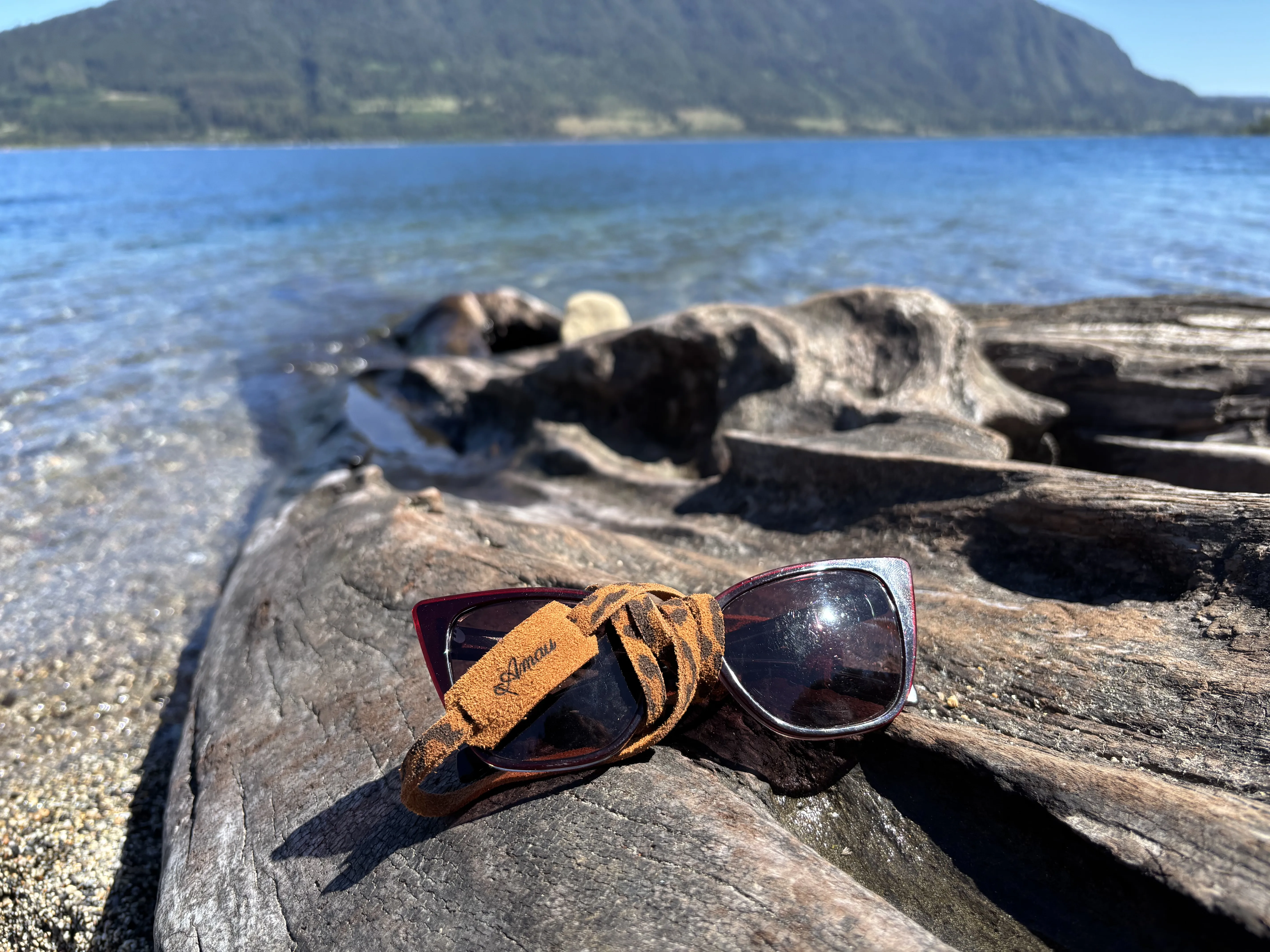 Correa de cuero para lentes ópticos o de sol  color Leopardo Tabaco 14