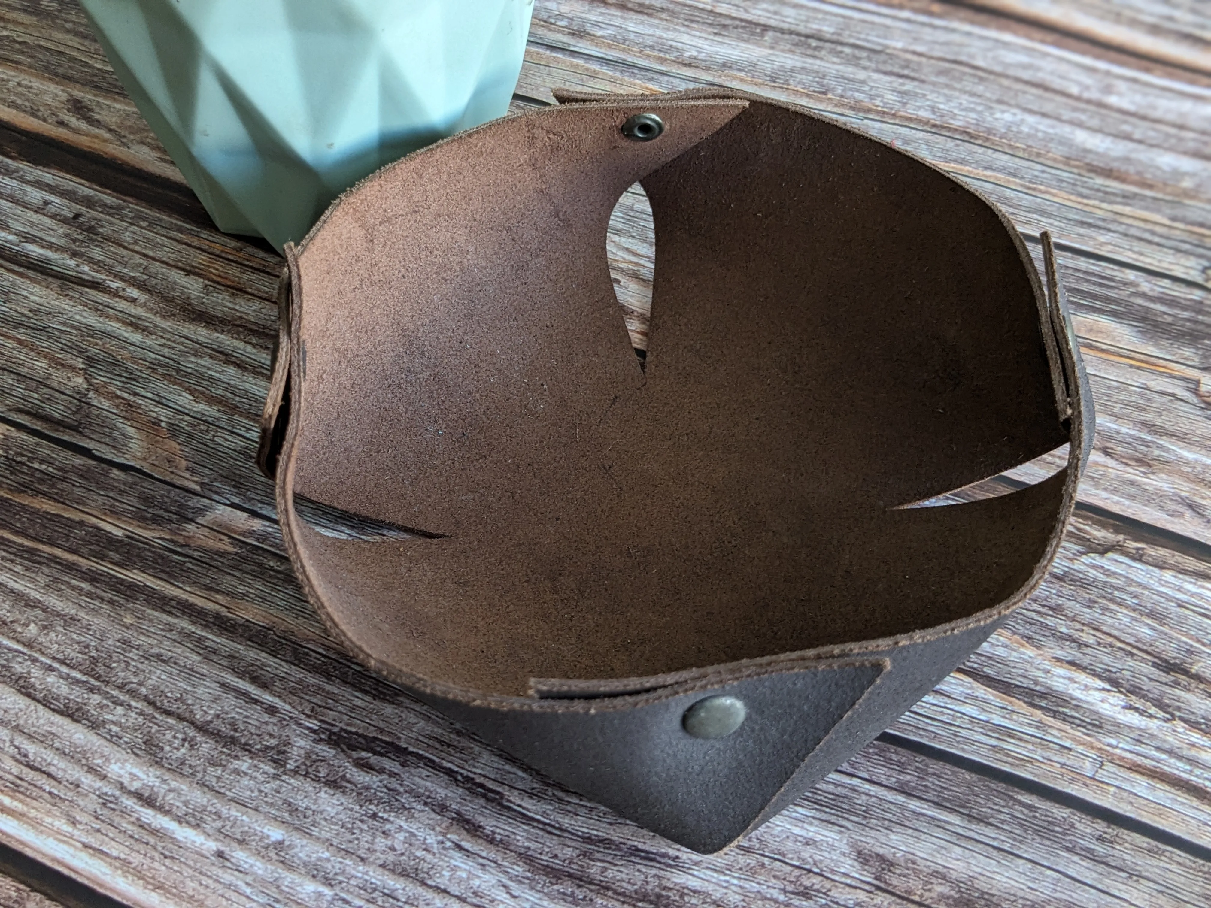 Cesta de cuero tipo flor 4