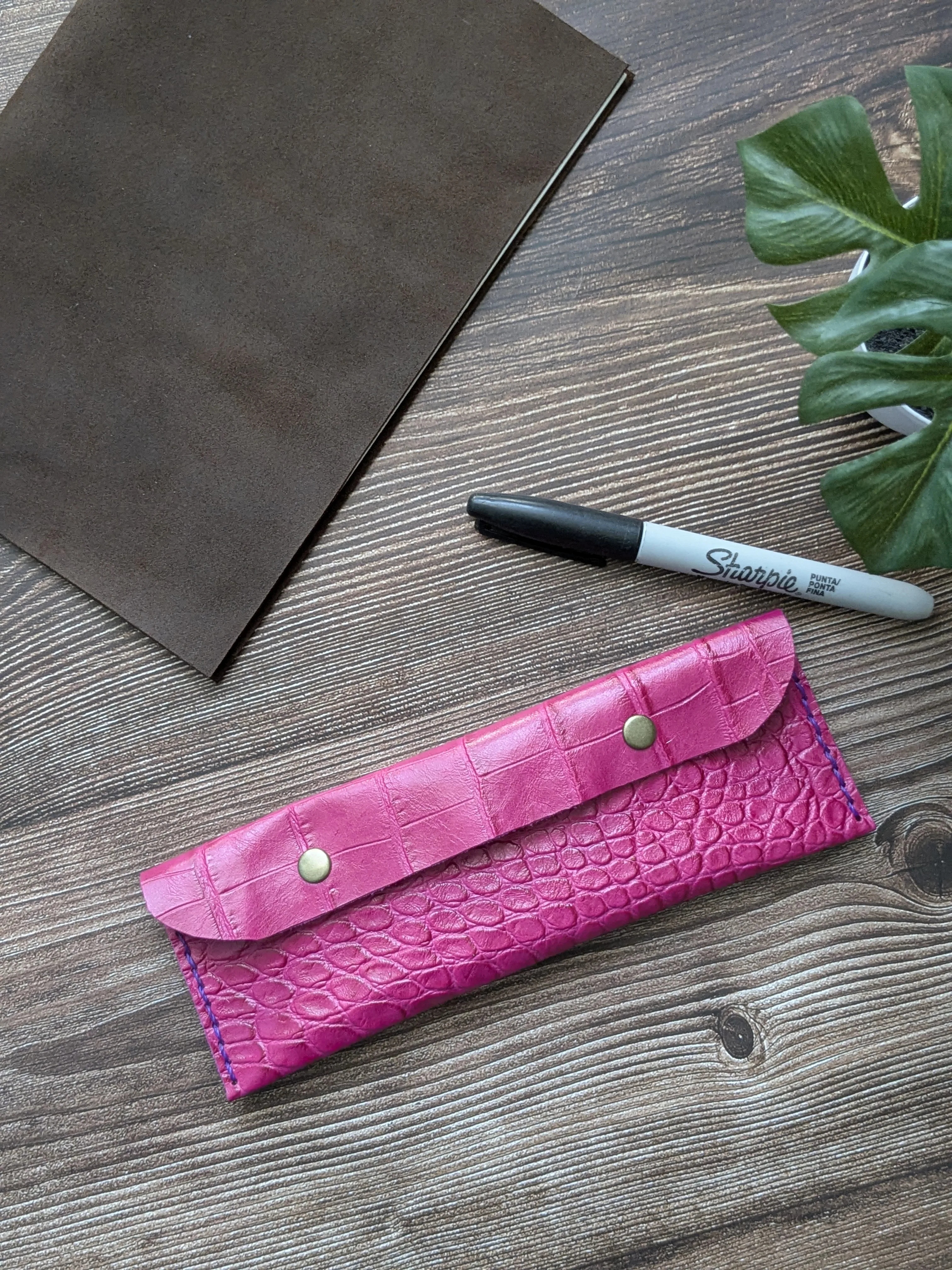 Estuche de cuero color cobra Rosa S 6