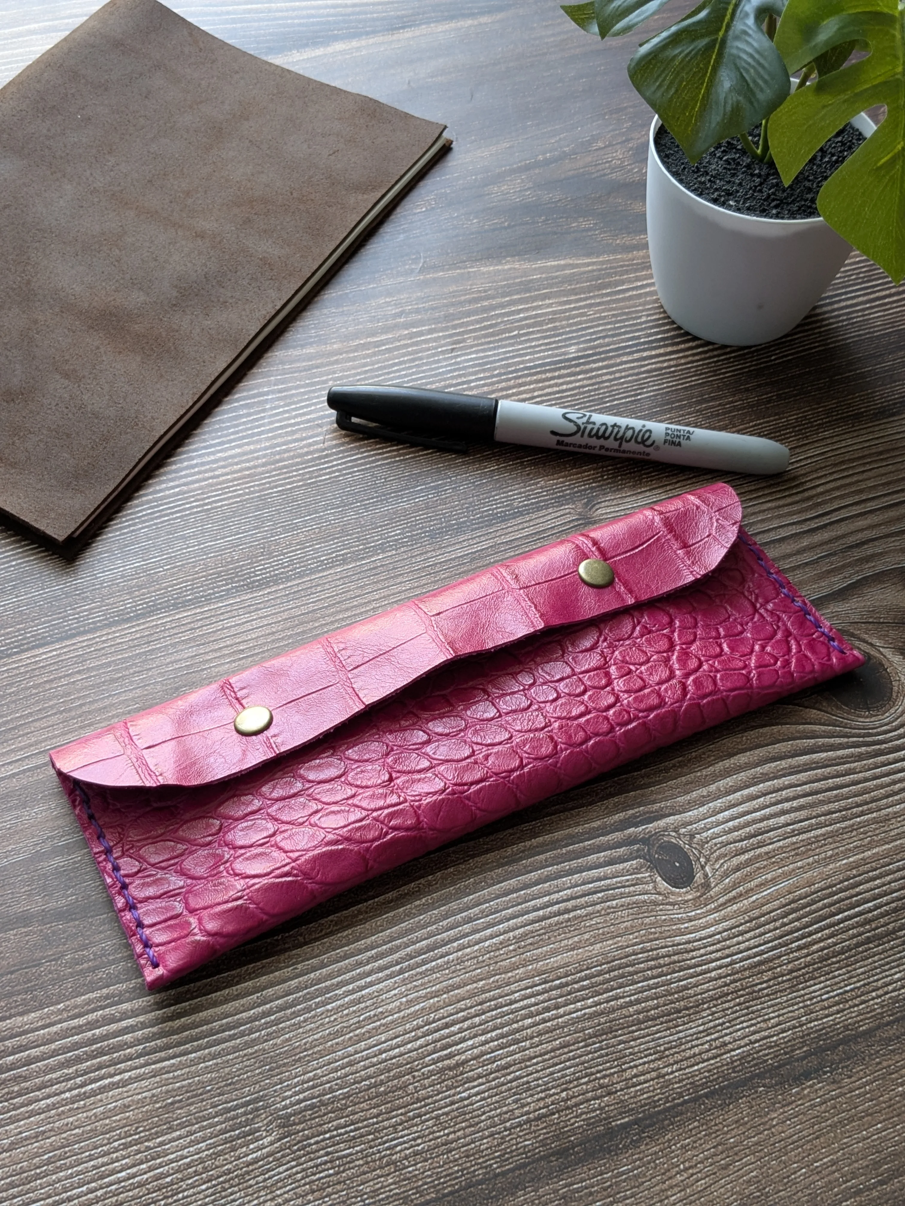 Estuche de cuero color cobra Rosa S 4