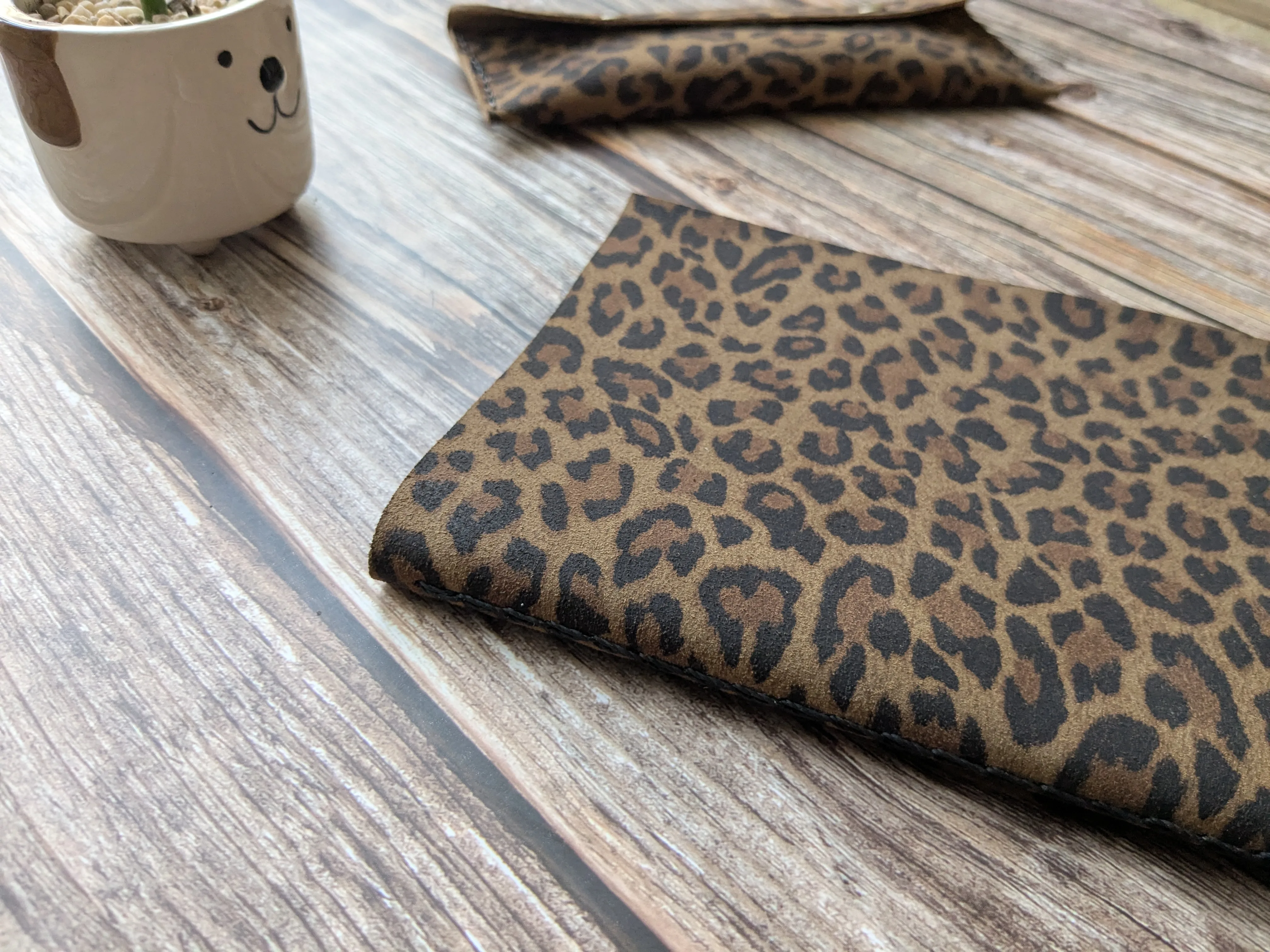 Bitácora grande color Leopardo Taupe 8