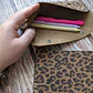 Estuche de cuero S color Leopardo Taupe - Miniatura 5