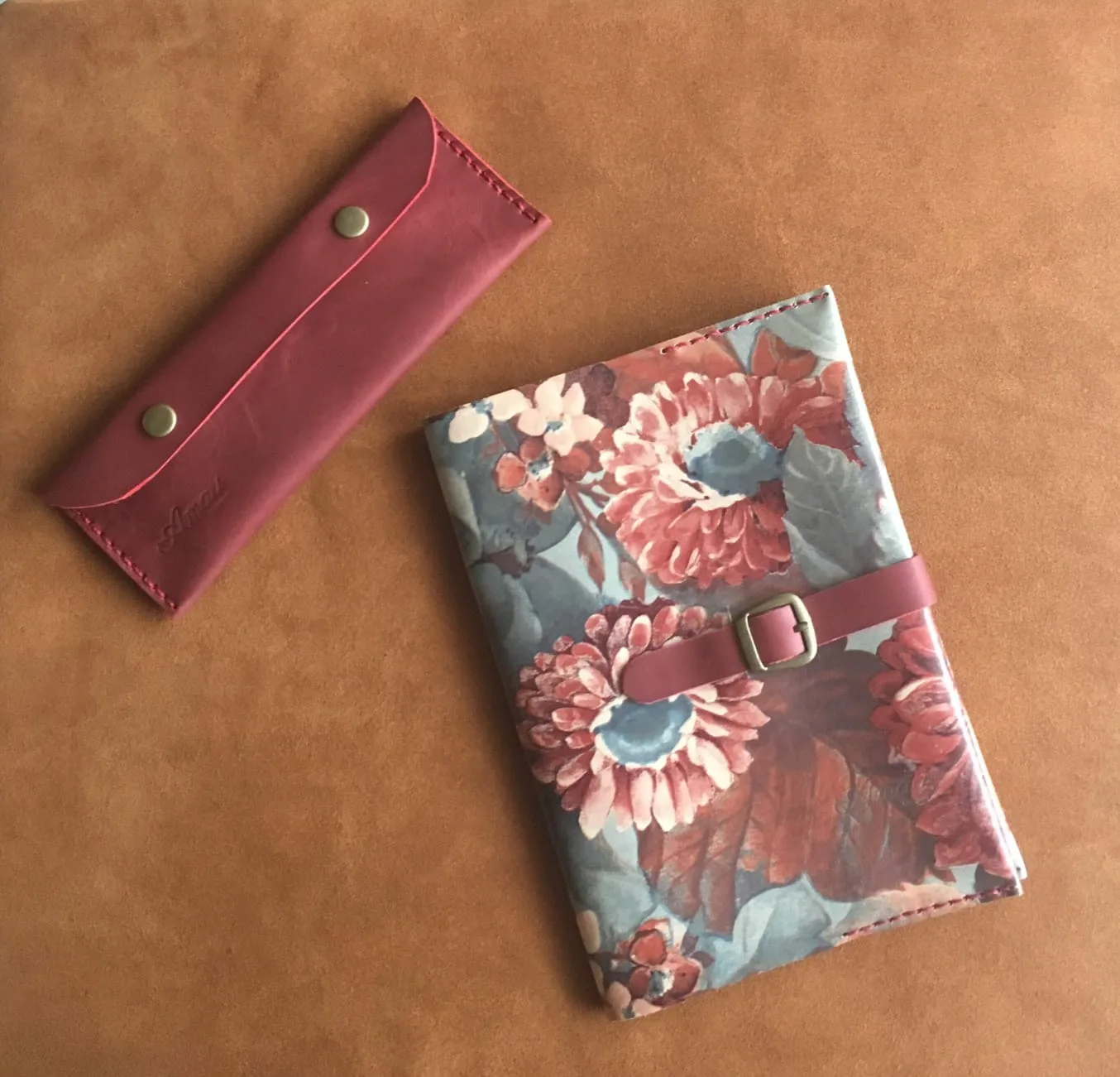 Estuche M cuero color Cereza 1