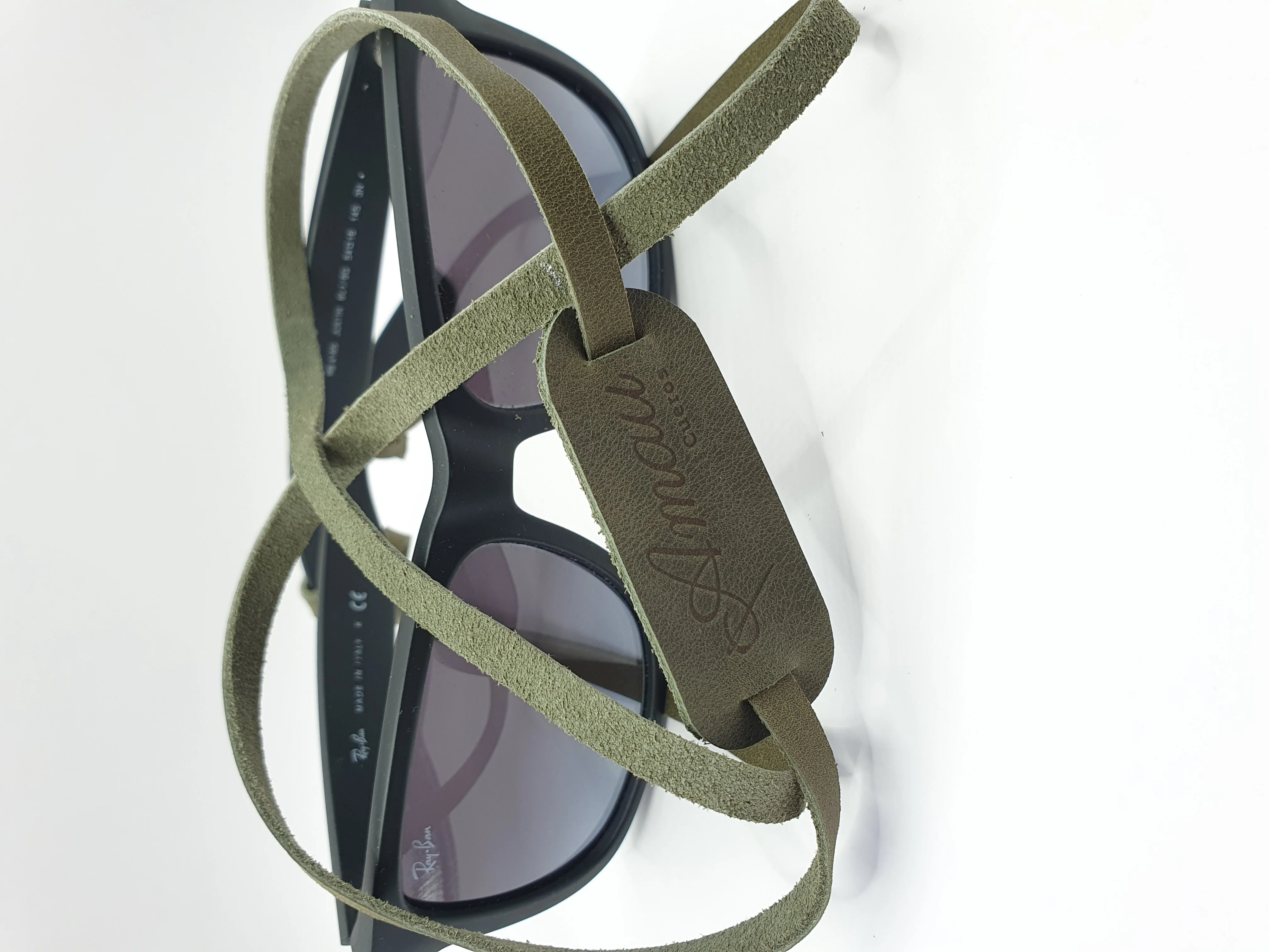 Correa de cuero para lentes ópticos o de sol color Oliva 1